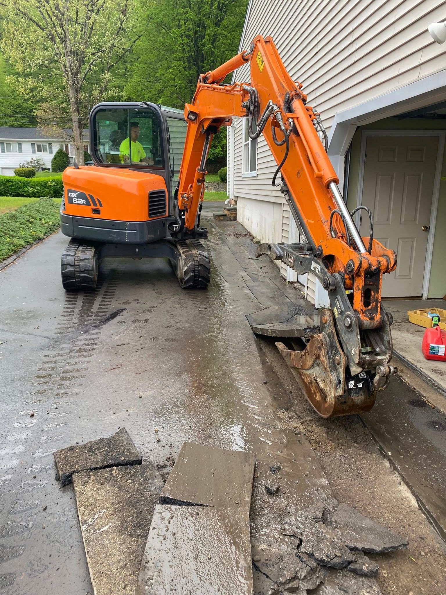  for Davis Services LLC in Bethany, CT