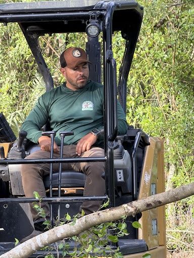  for Nurry Tree Services in Miami, FL