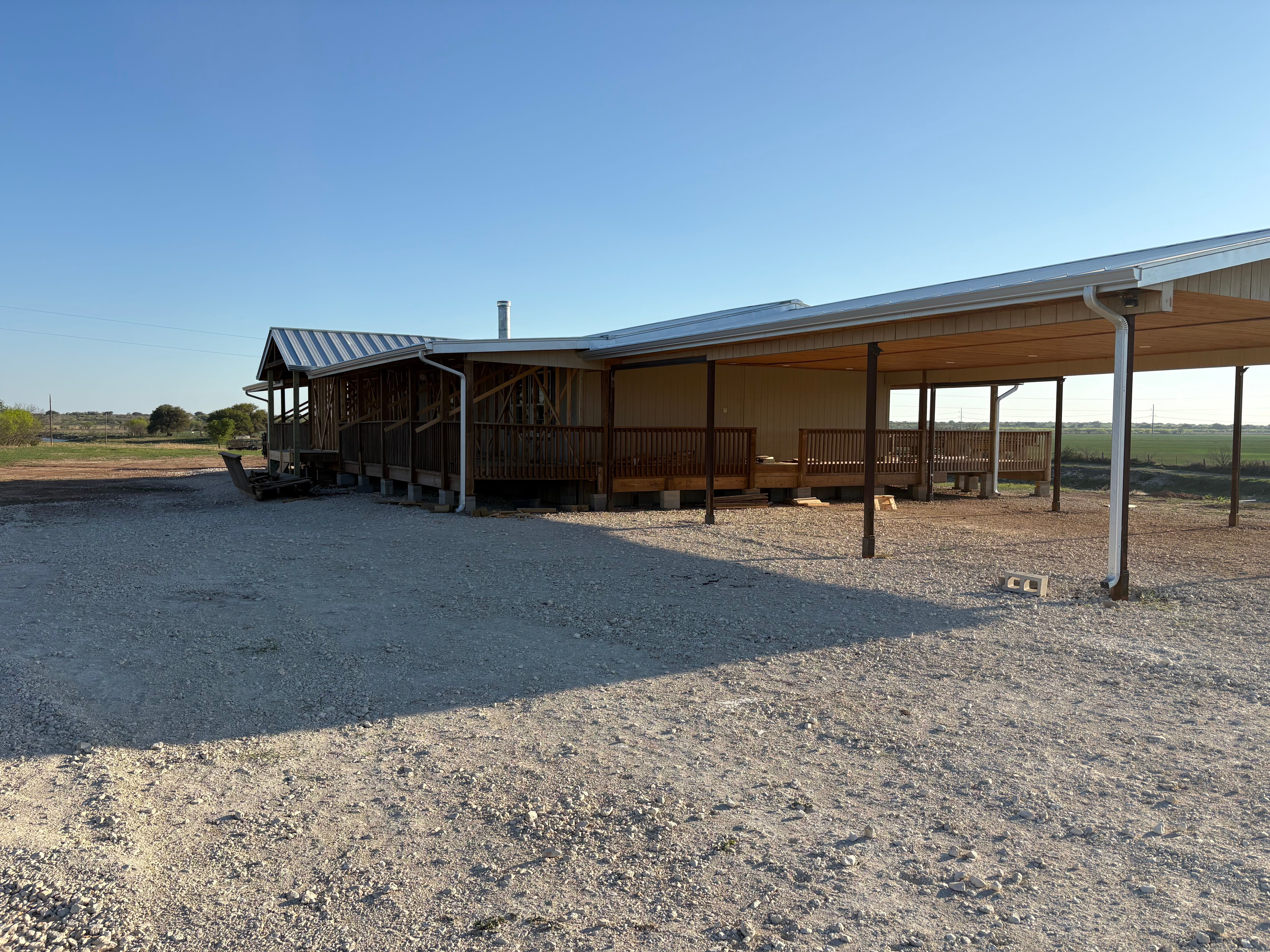  for Barcenas Roofing & Remodeling in San Saba, TX