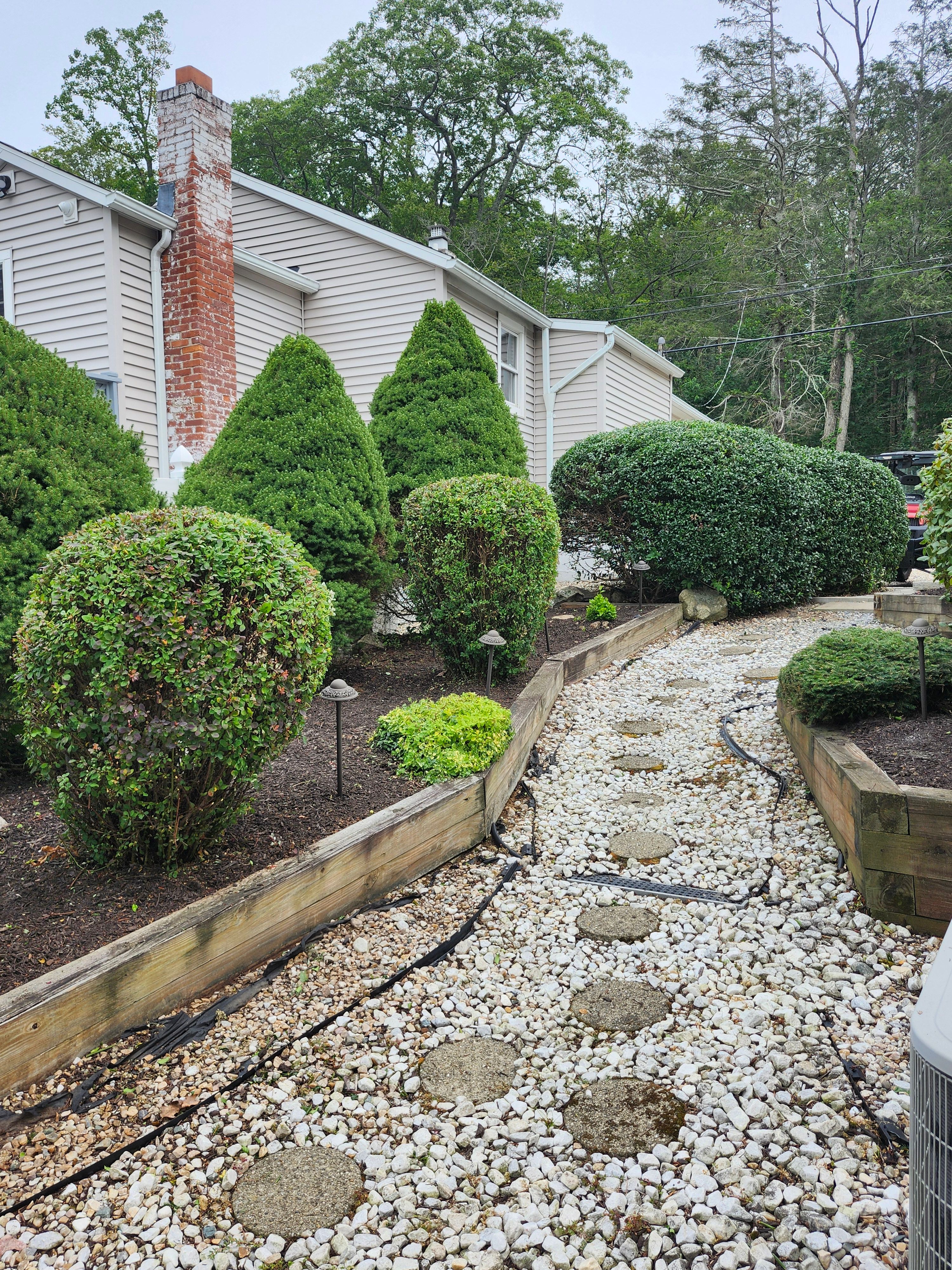 Hedge/Tree/Brush Cutting for Landscape Innovations LLC in Torrington, CT