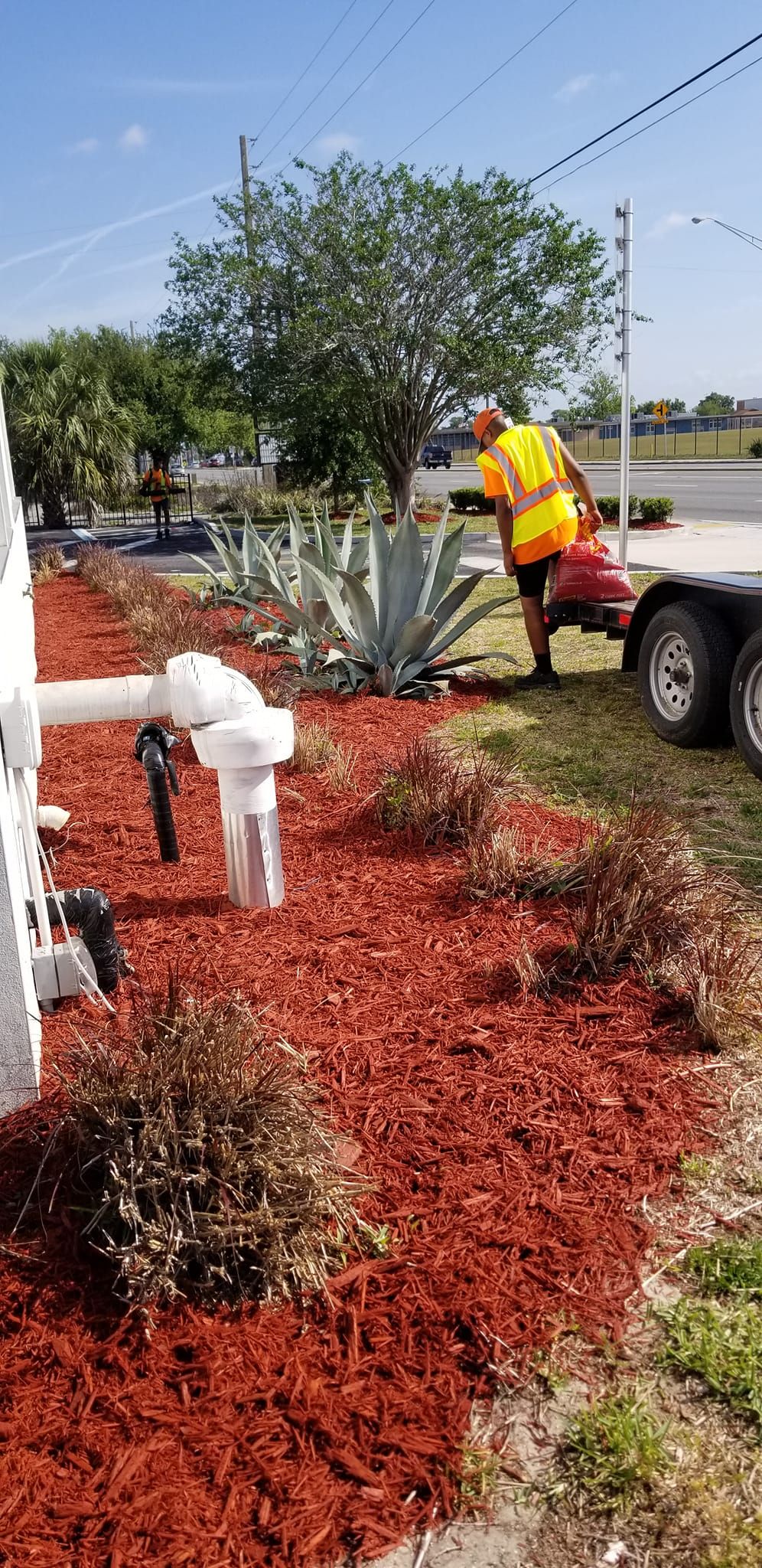 Lawn Care for V Man Services LLC in Asbury Lake, FL