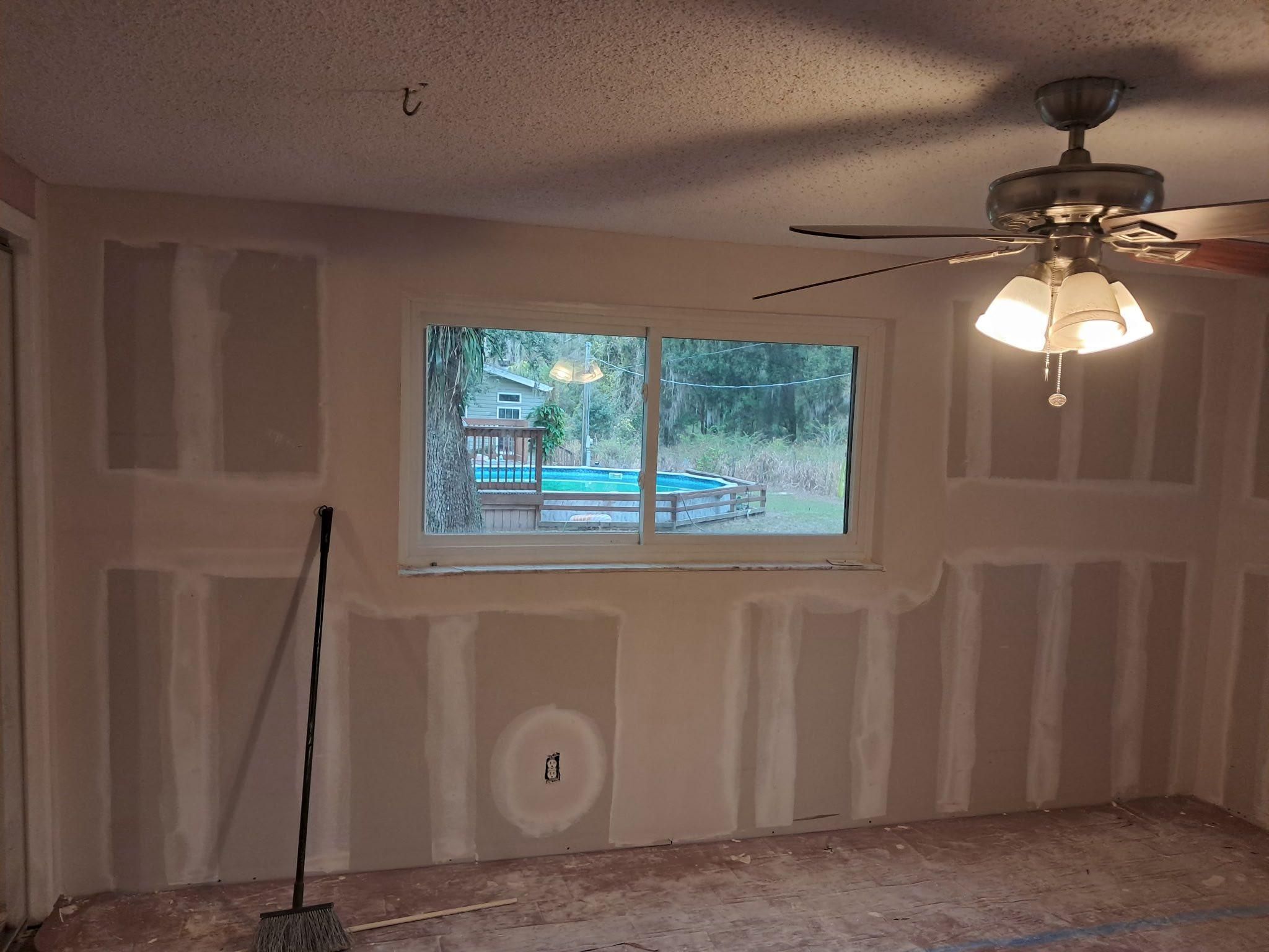  for Escorpio Painting in Tampa, FL