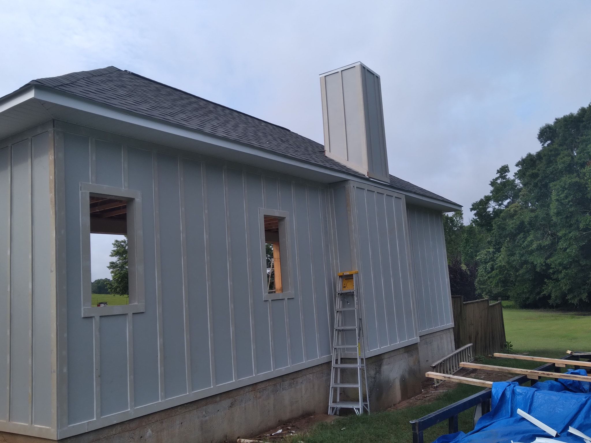  for H & R Roofing And Construction  in Union, MS