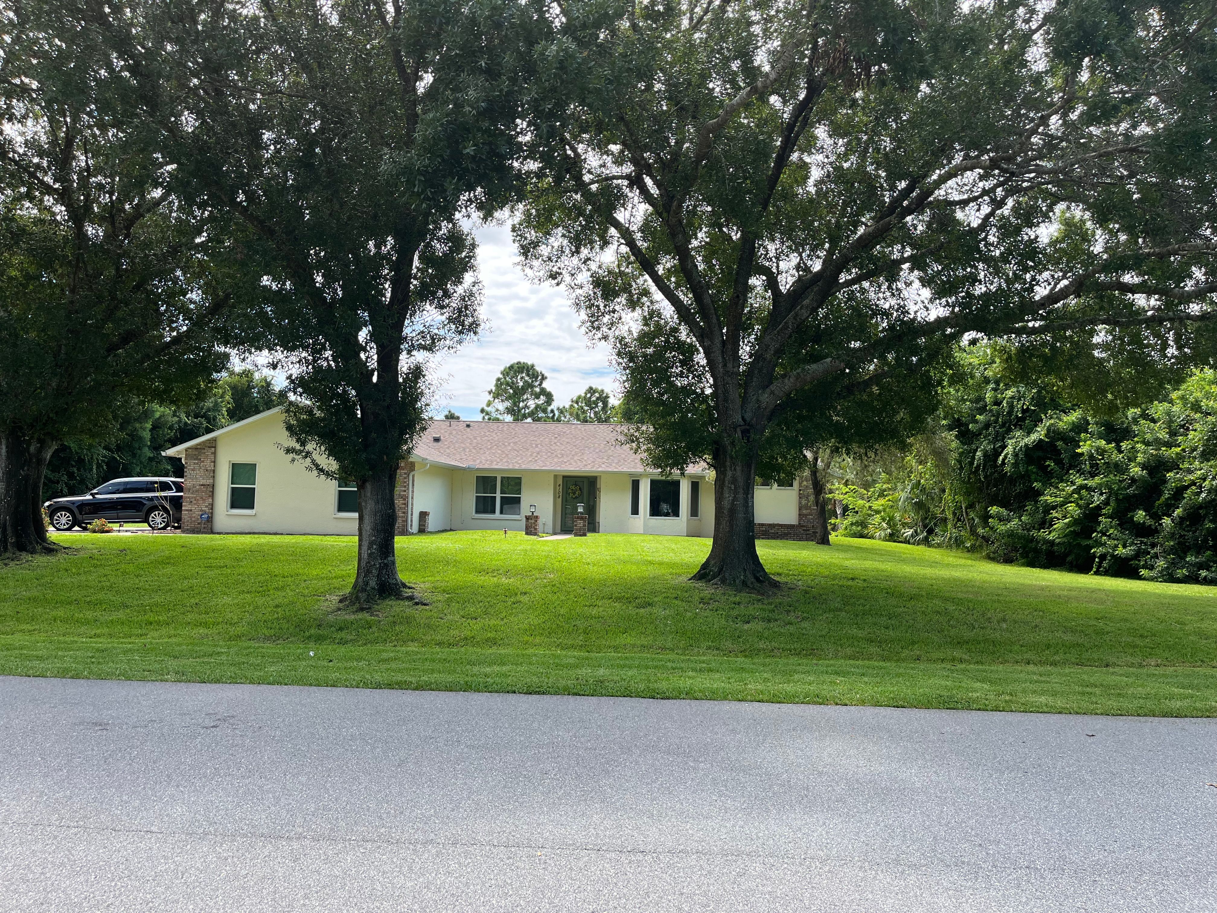  for Space Coast Property Maintenance and Management LLC in Melbourne, FL