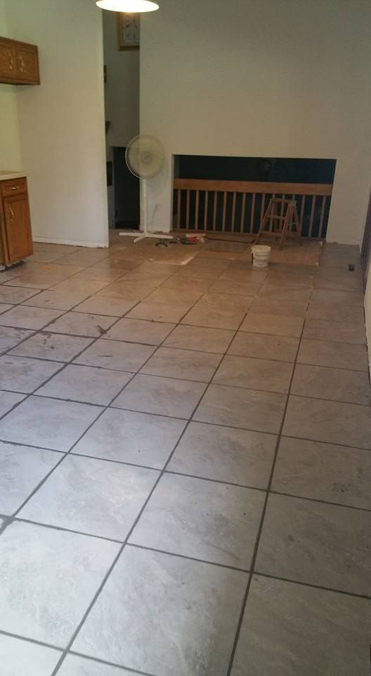  for WALL PROS in Rockford, IL