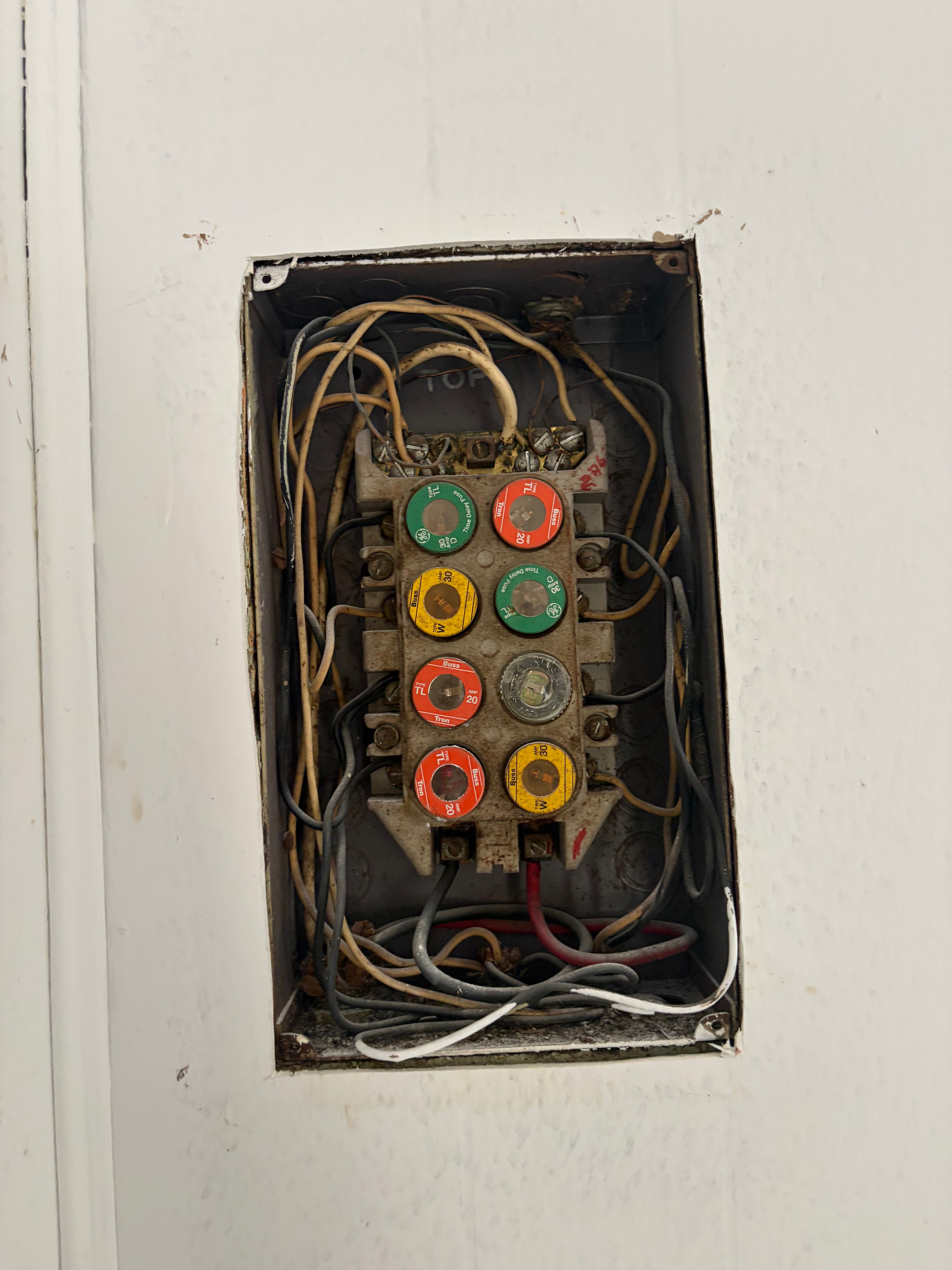  for Nominal Voltage in Orlando, FL