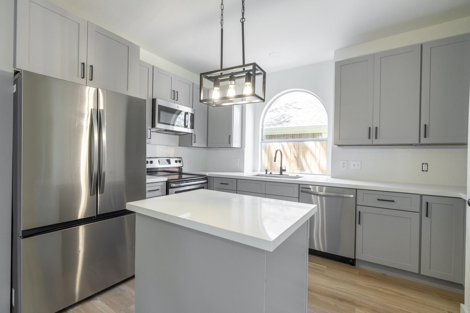  for Living Stream Renovations LLC in Dallas, TX