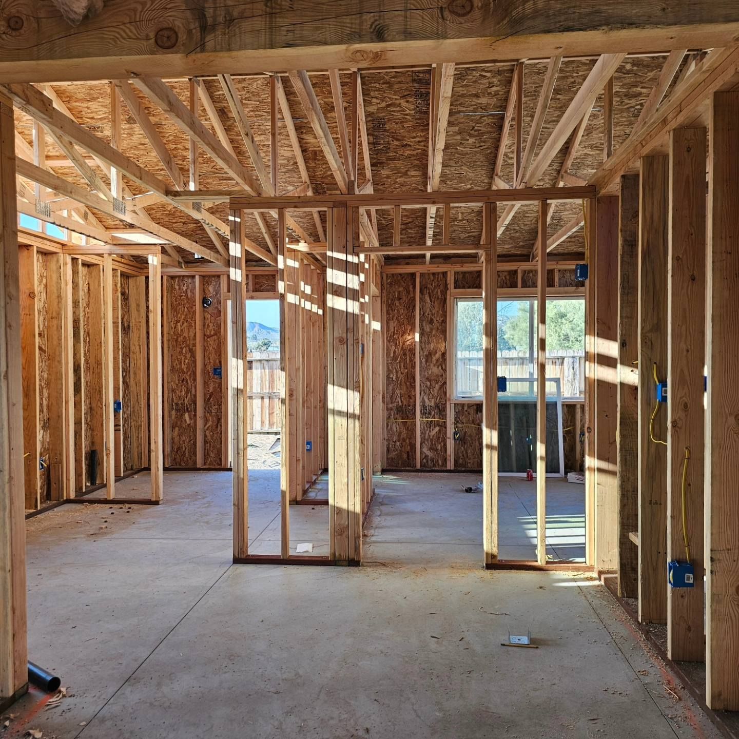  for KDM Building & Construction in Barstow, CA