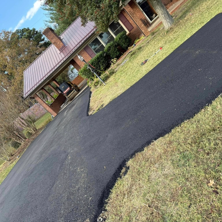  for Gus’s Paving and Sealcoating in Buffalo Junction, VA