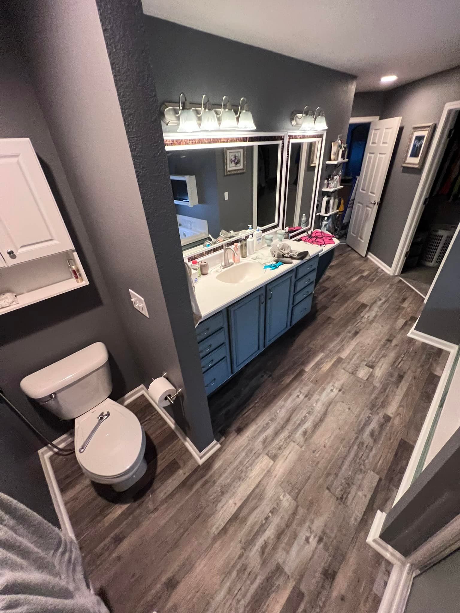  for New Look Flooring in Toledo, OH