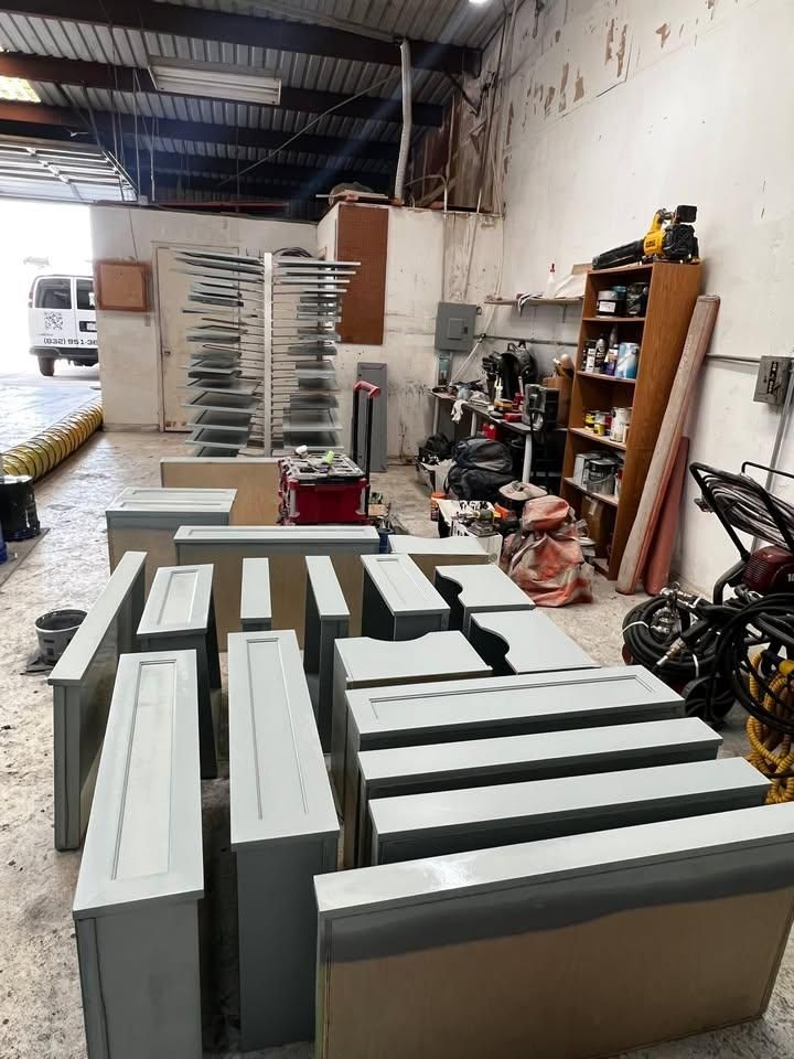  for 911 Painters in Houston, TX