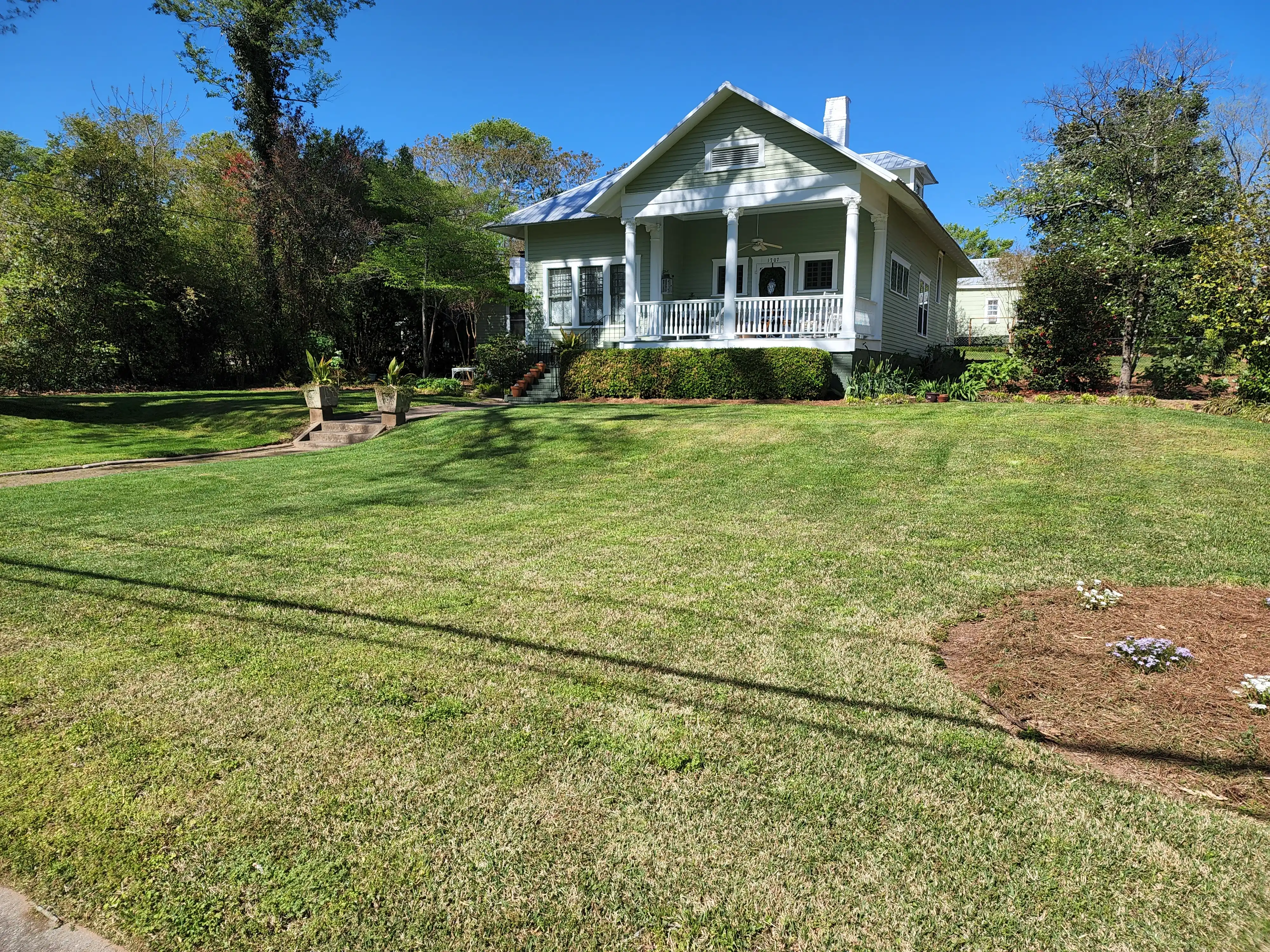 Lawn Care for CJC Landscaping, LLC in Athens, Georgia