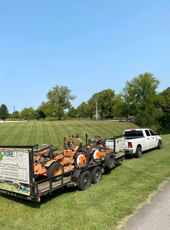 Weekly Lawn Maintenance for Pureleaf Lawncare LLC in Lowell, AR