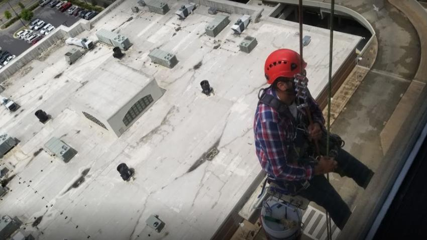 High Rise Window Cleaning for Sunlight Building Services in Birmingham, AL