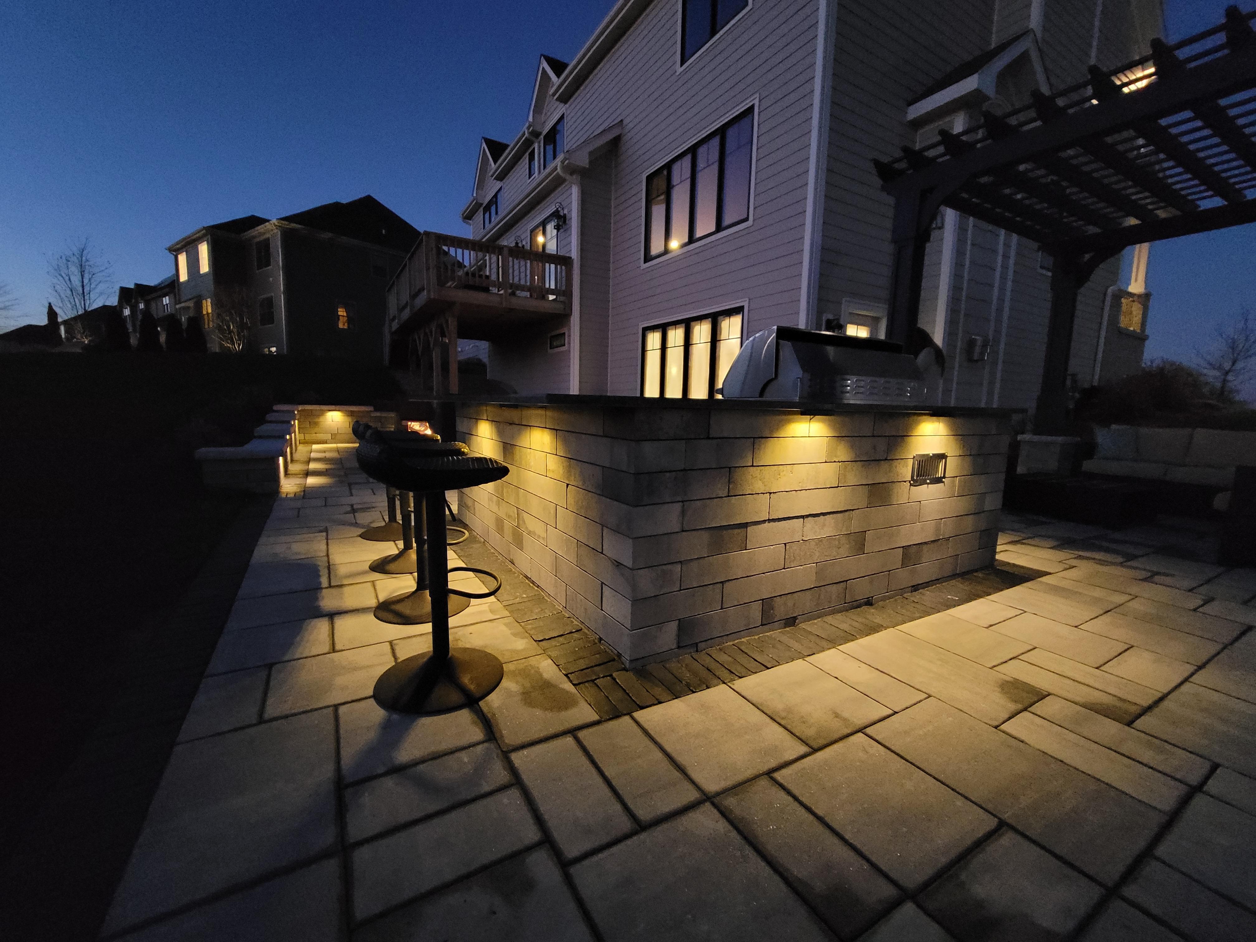 Outdoor Kitchens for Daybreaker Landscapes in McHenry County, Illinois