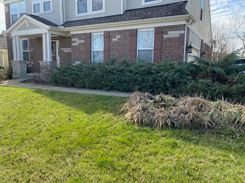 Snow Plowing for Robbie's Lawn Care, LLC in Middletown, OH