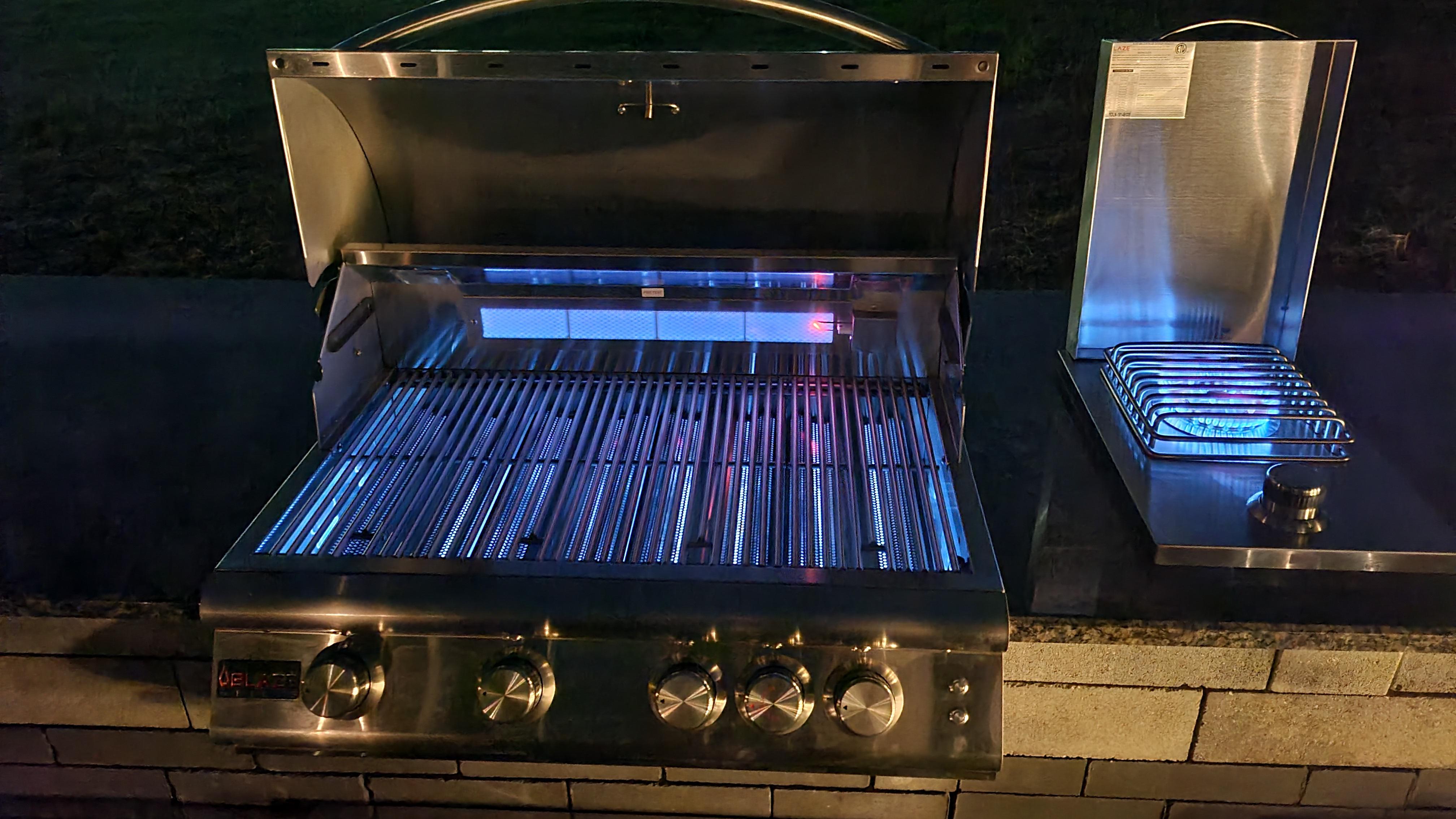 Outdoor Kitchens for Daybreaker Landscapes in McHenry County, Illinois