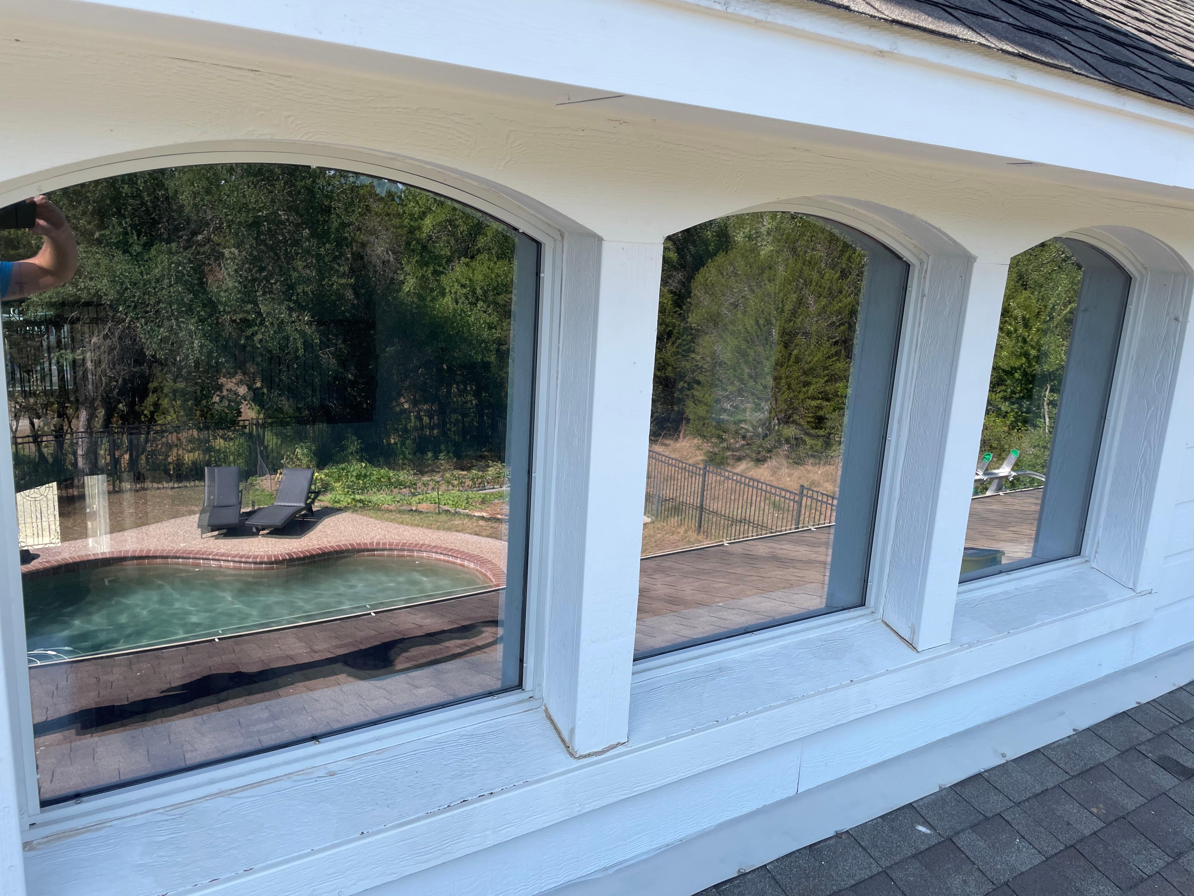 Residential Window Cleaning for Patriot Window Cleaning LLC in Canyon Lake, TX