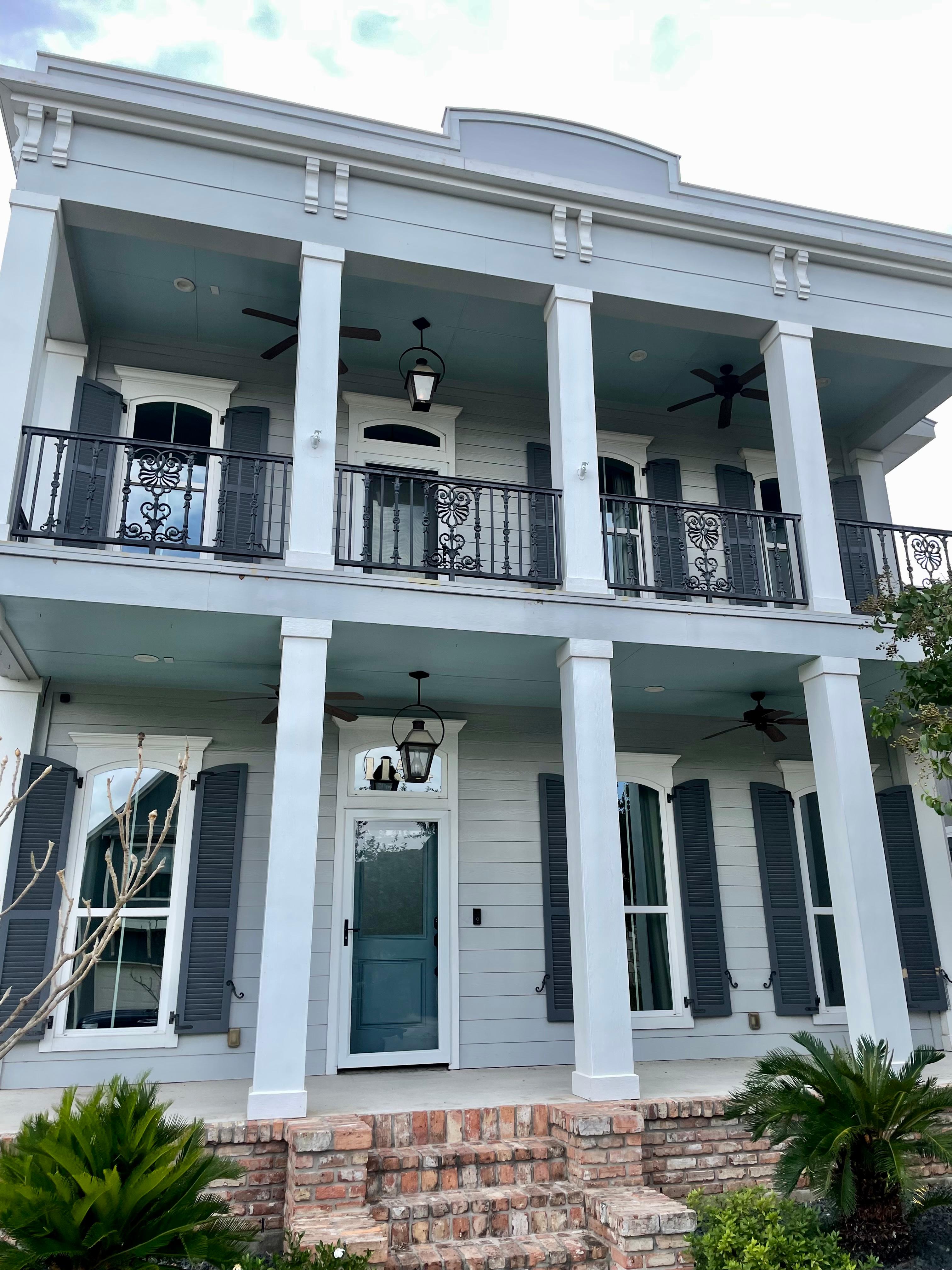 Residential Window Cleaning for Patriot Window Cleaning LLC in Canyon Lake, TX