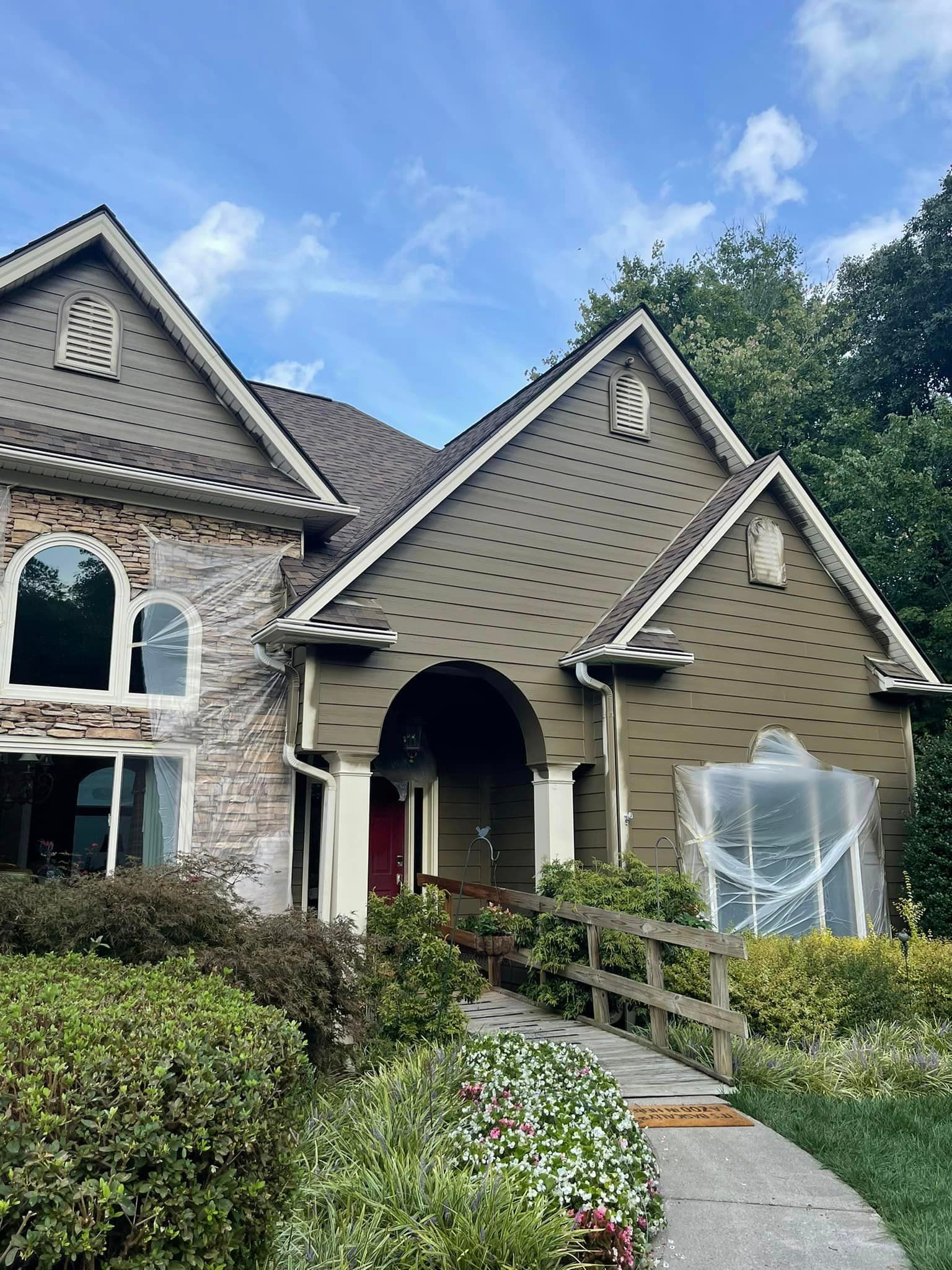 Exterior Painting for MCR painting and remodeling LLC in Tucker, GA