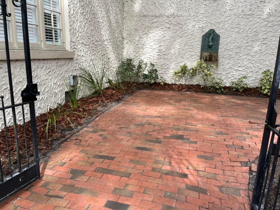 Fall and Spring Clean Up for Verimay's Garden and Landscaping in Hillsborough County, FL