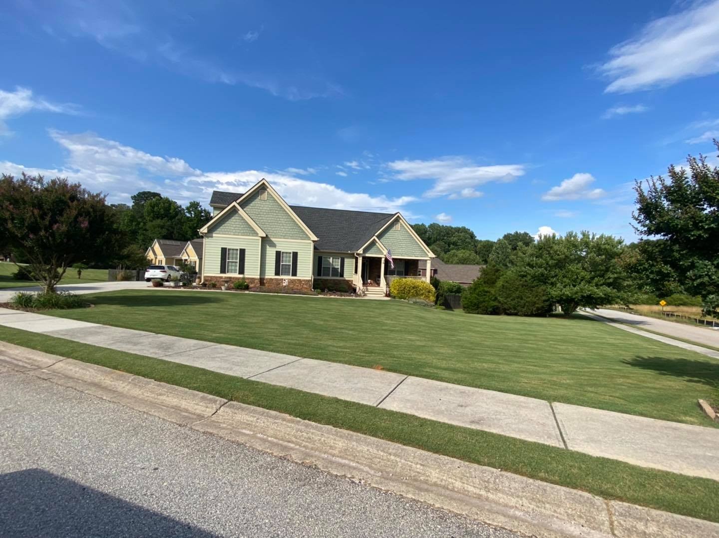 Bi-Weekly Maintenance for Sexton Lawn Care in Jefferson, GA