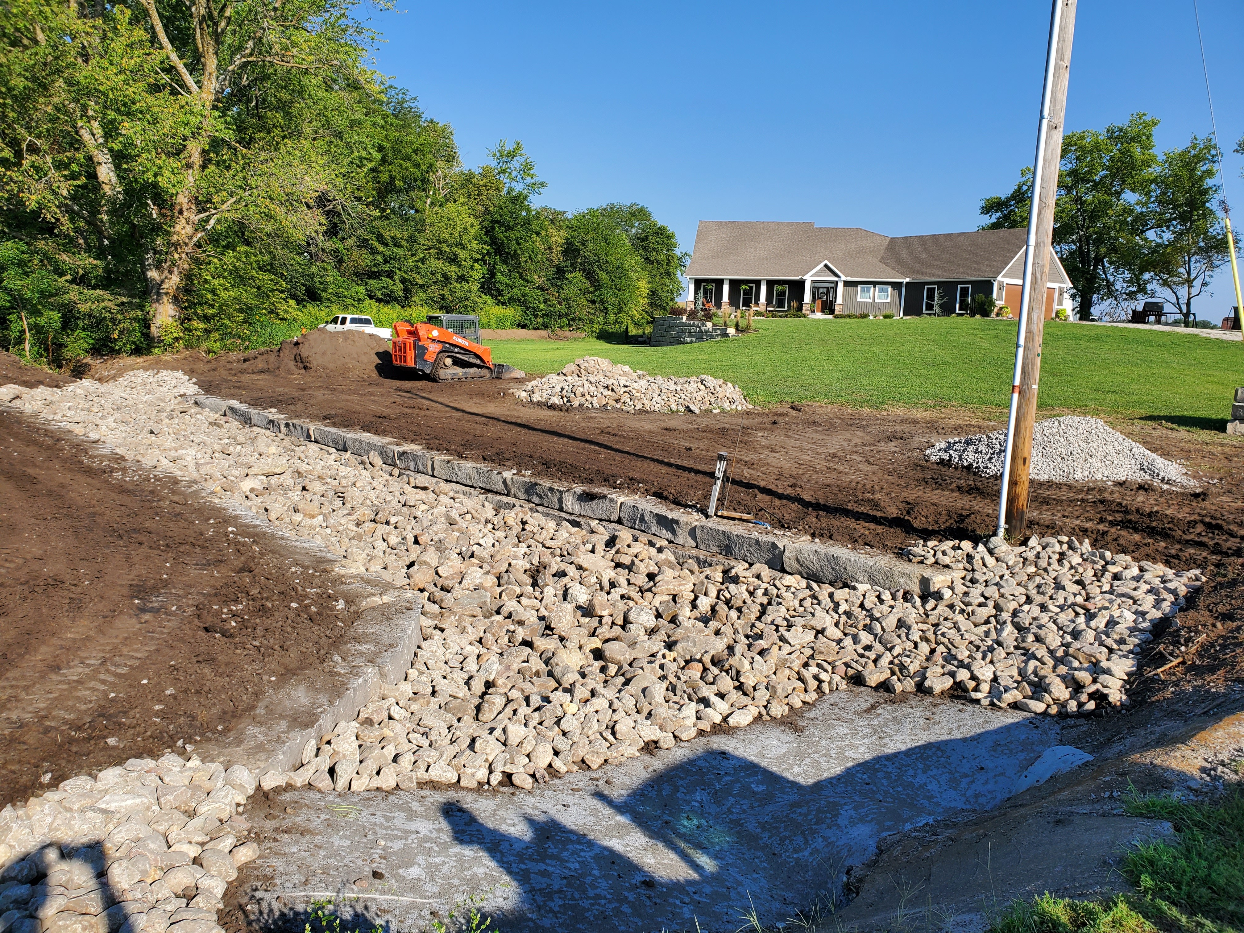 Excavation for Viking Dirtworks and Landscaping in Gallatin, MO