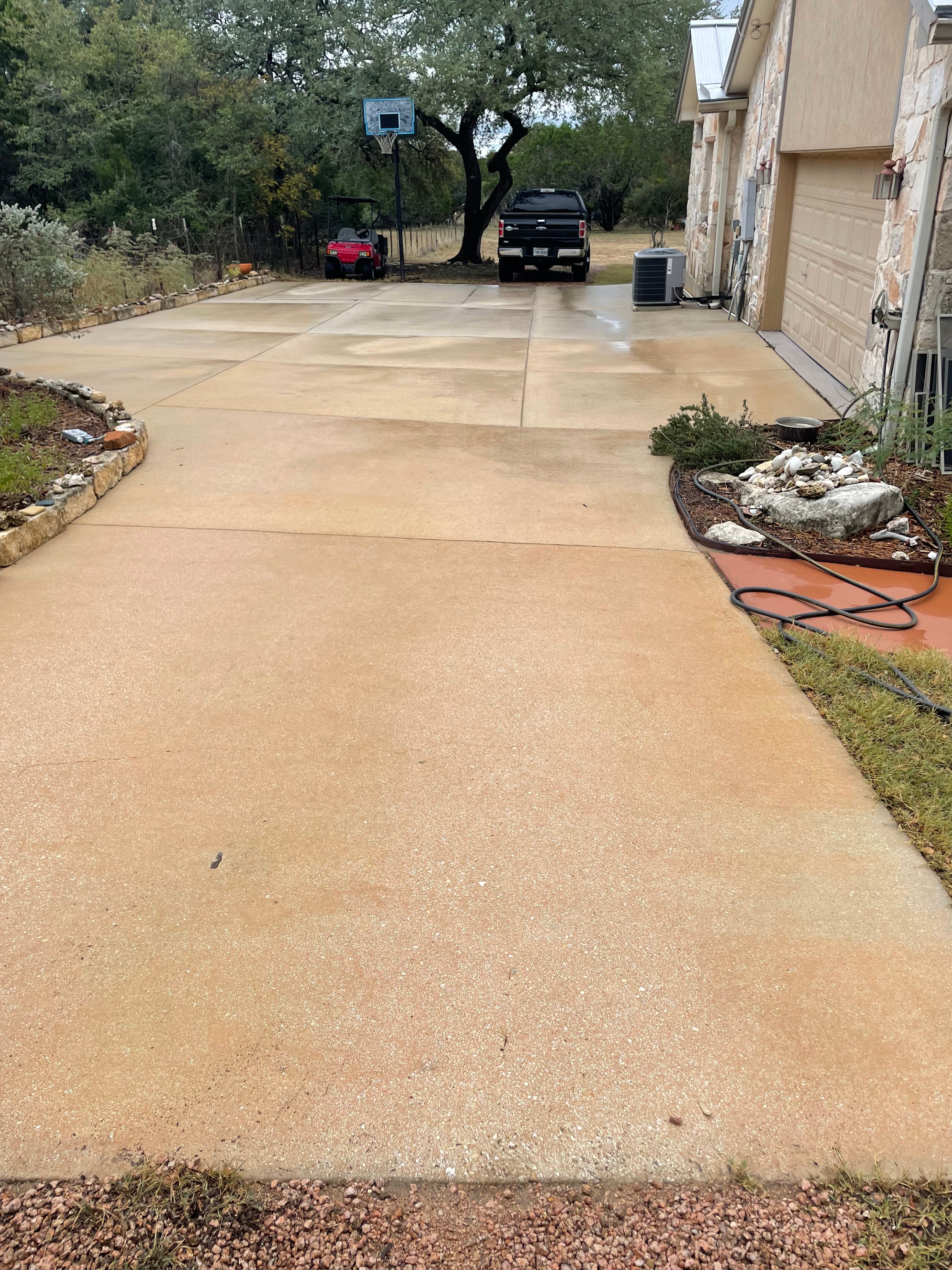 Pressure Washing  for Patriot Window Cleaning LLC in Canyon Lake, TX