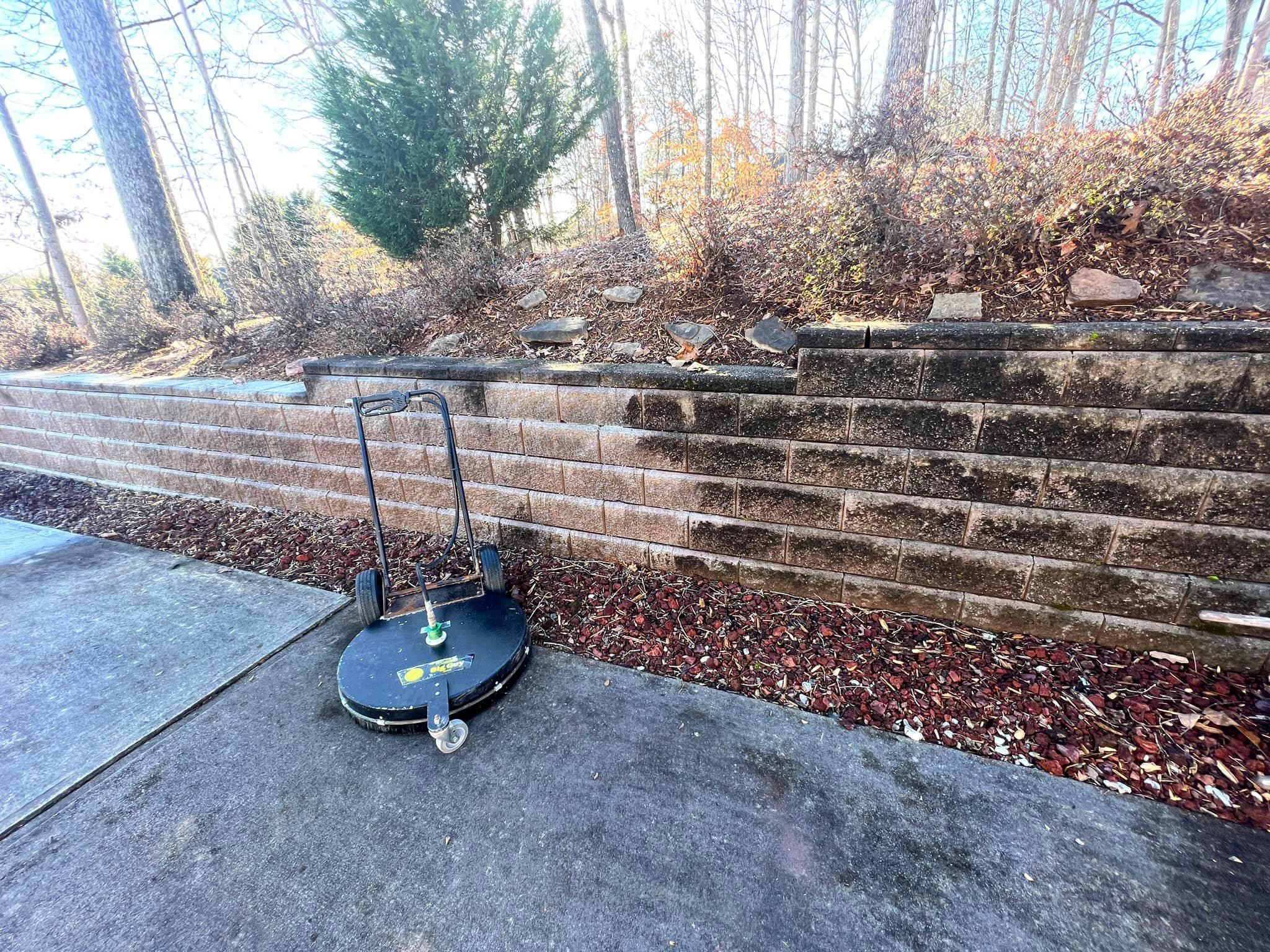 Weekly Maintenance for Sexton Lawn Care in Jefferson, GA