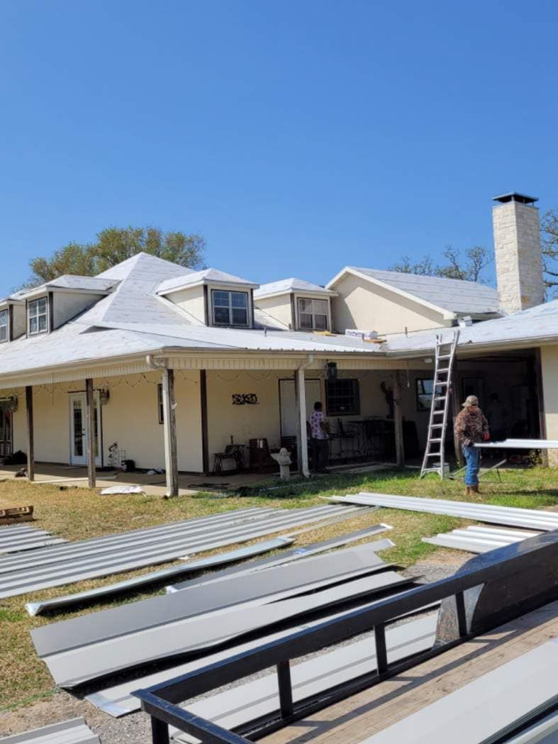 Roofing Installation for Luna's Roofing LLC in Longview, Texas