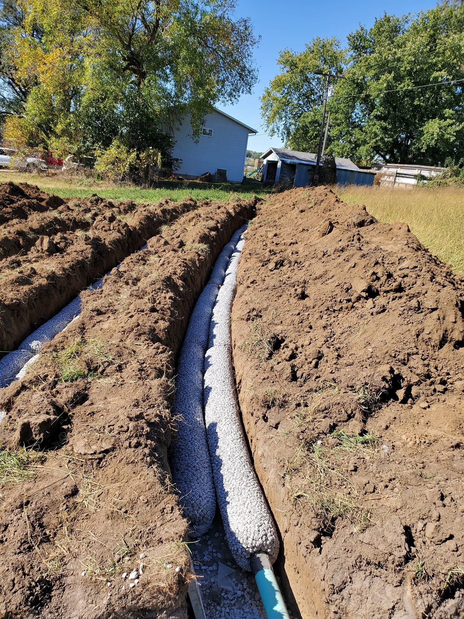 Fall and Spring Clean Up for Viking Dirtworks and Landscaping in Gallatin, MO