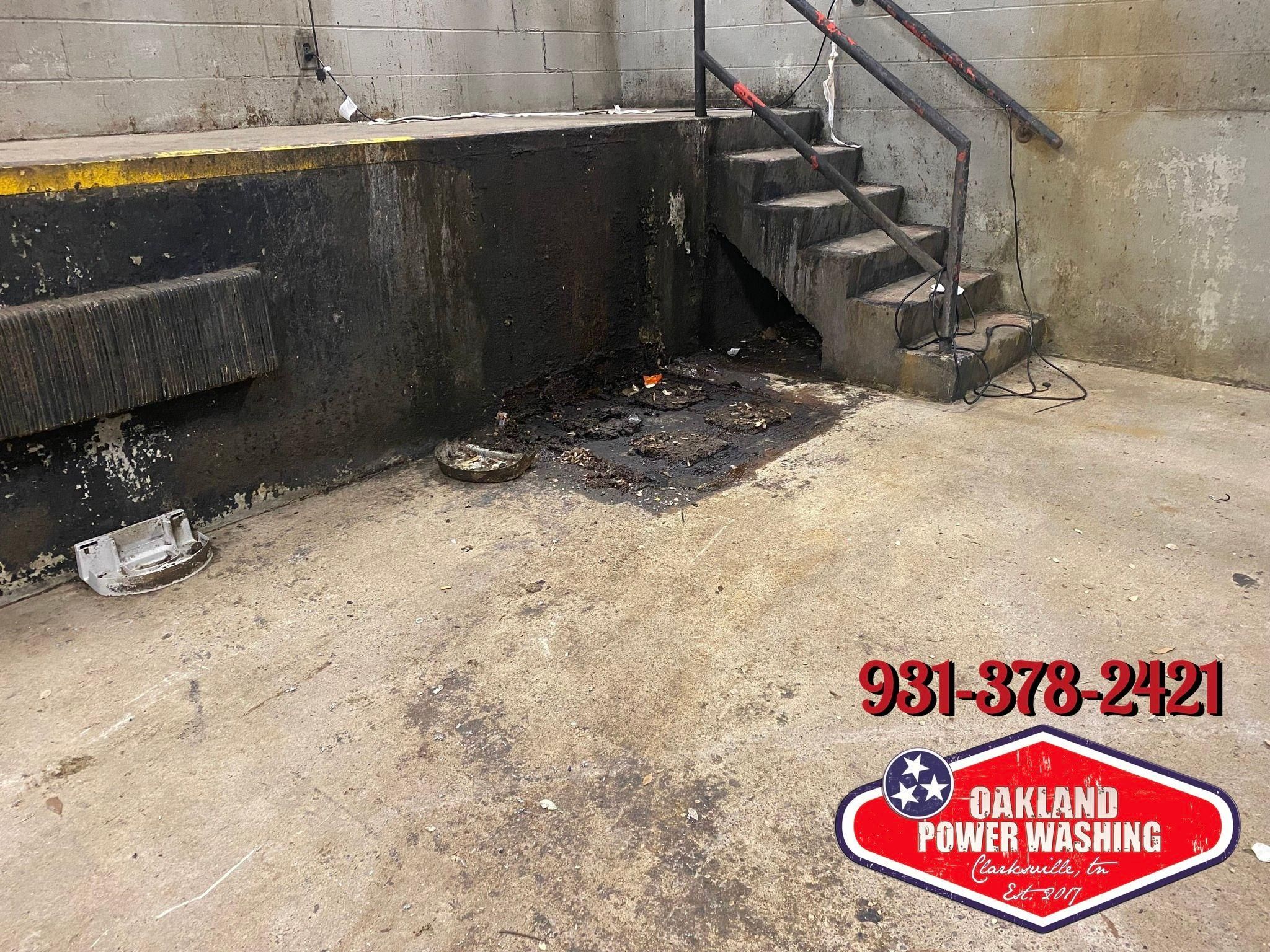 House and Roof Softwash for Oakland Power Washing in Clarksville, TN