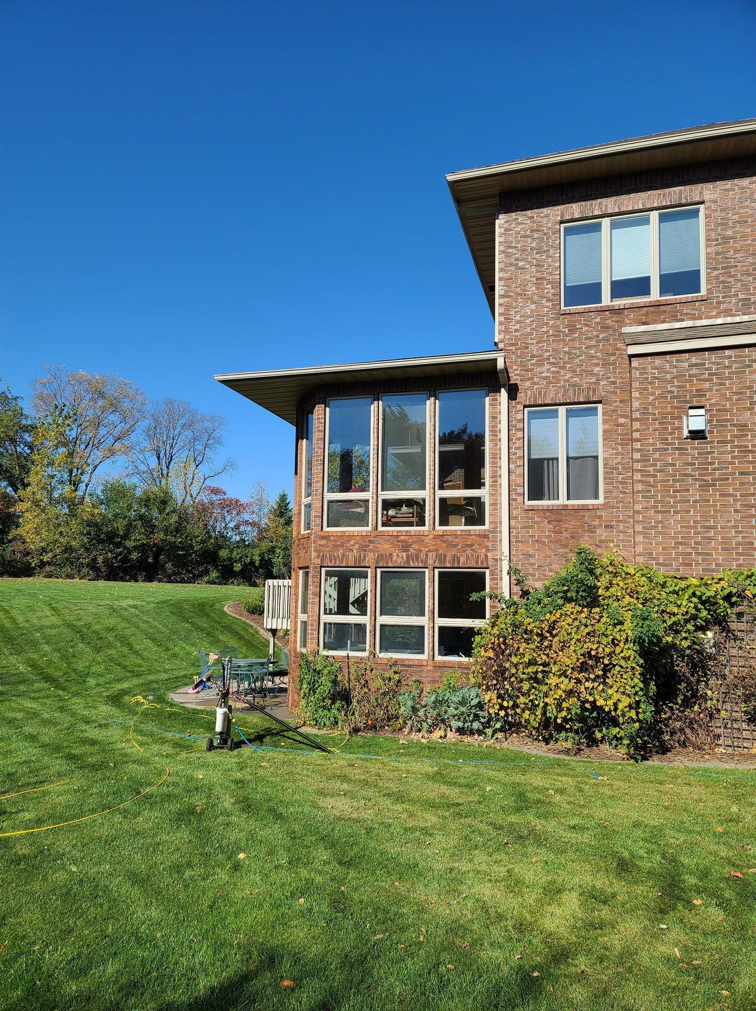 Interior and Exterior Window Cleaning for Paneless Window Cleaning LLC in Iowa City, IA