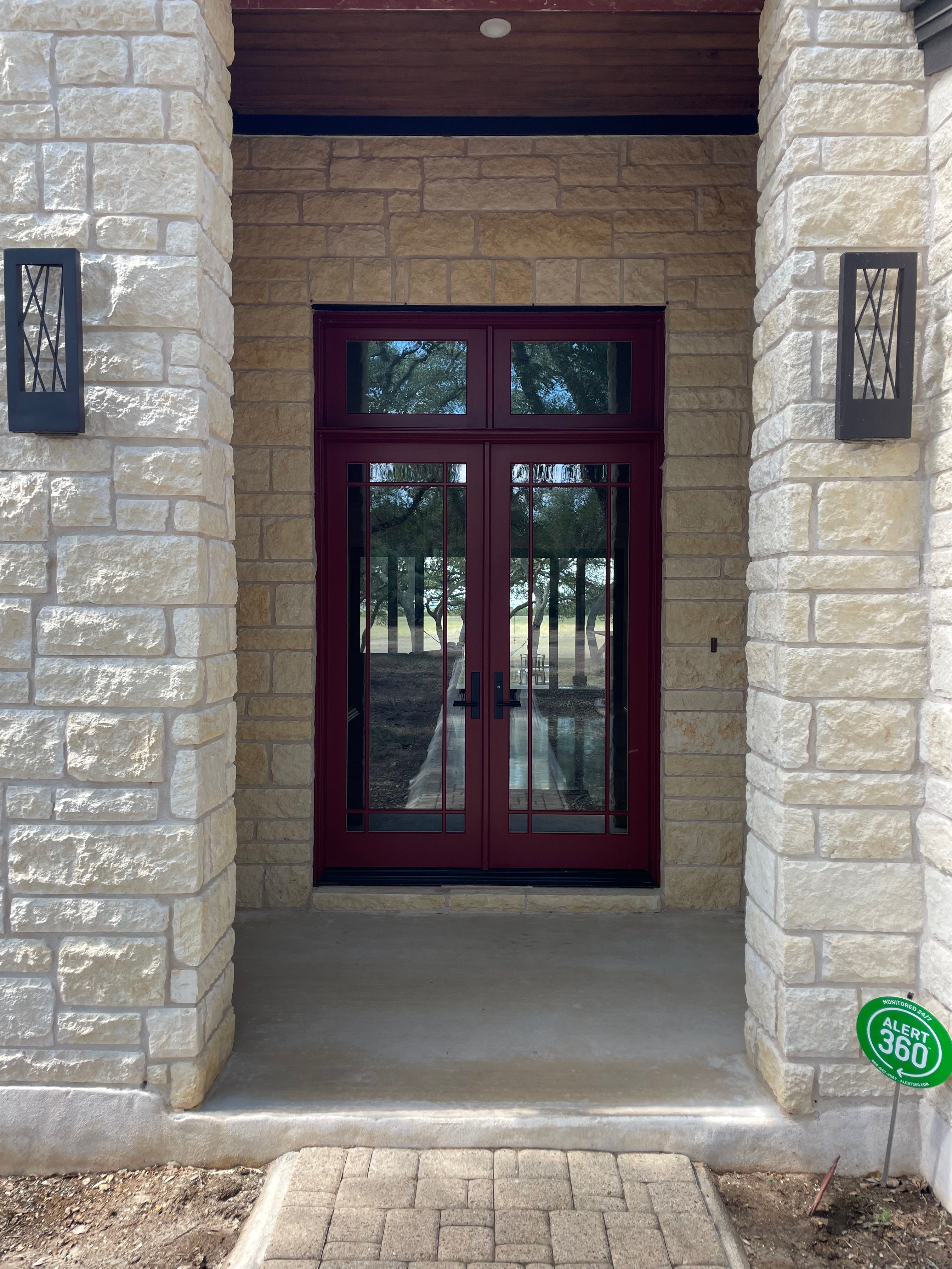 Residential Window Cleaning for Patriot Window Cleaning LLC in Canyon Lake, TX
