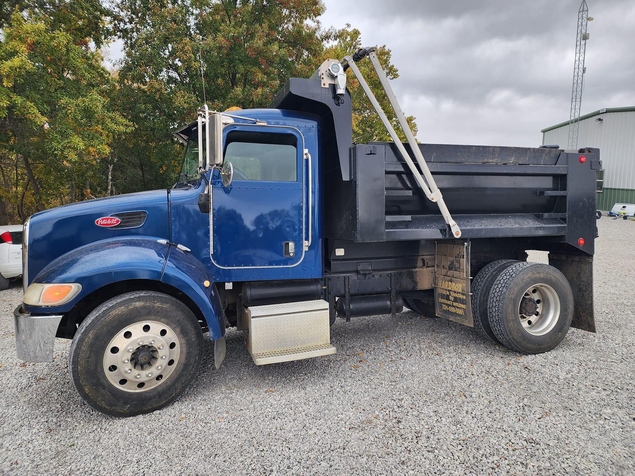 Fall and Spring Clean Up for Viking Dirtworks and Landscaping in Gallatin, MO