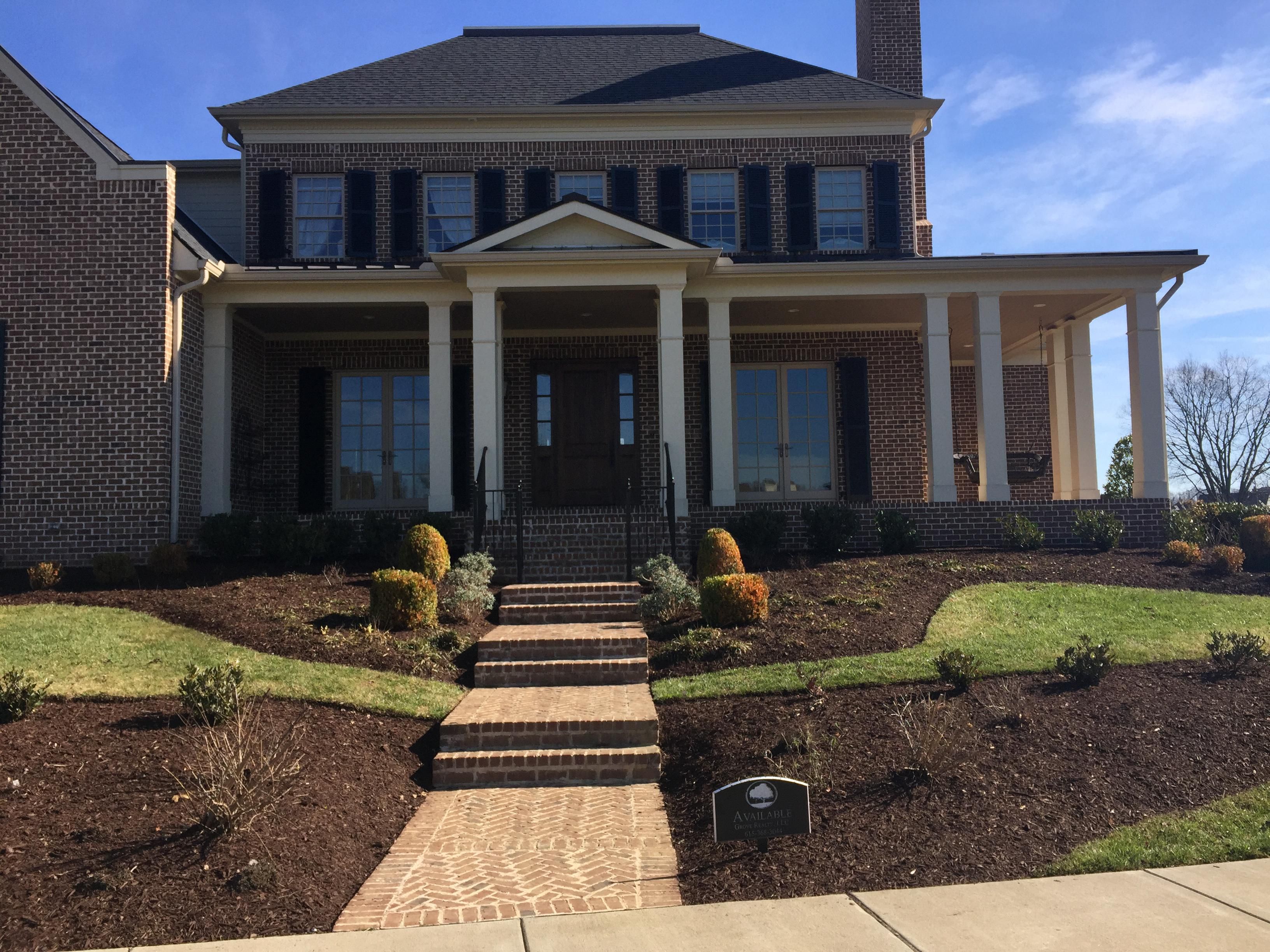 Lawn Care for The Right Price Right Choice Lawn Care Services in Murfreesboro, TN