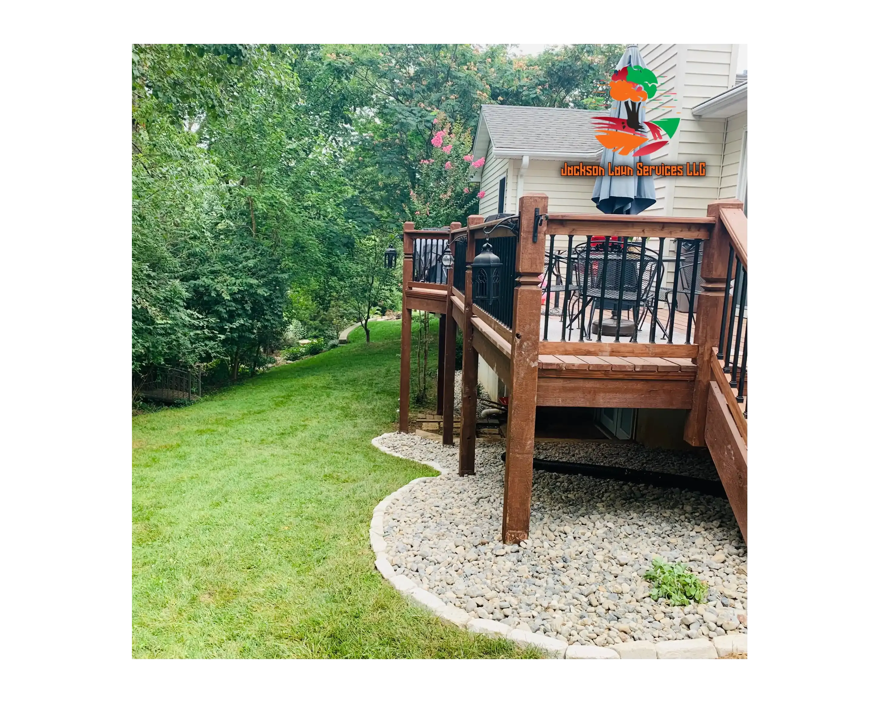 Leaf Removal  for Jackson Lawn Services LLC in Florissant, MO