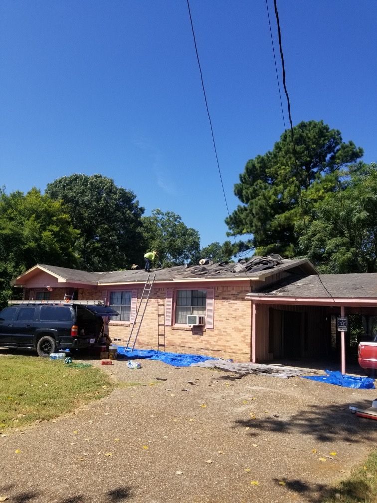 Roofing Installation for Luna's Roofing LLC in Longview, Texas