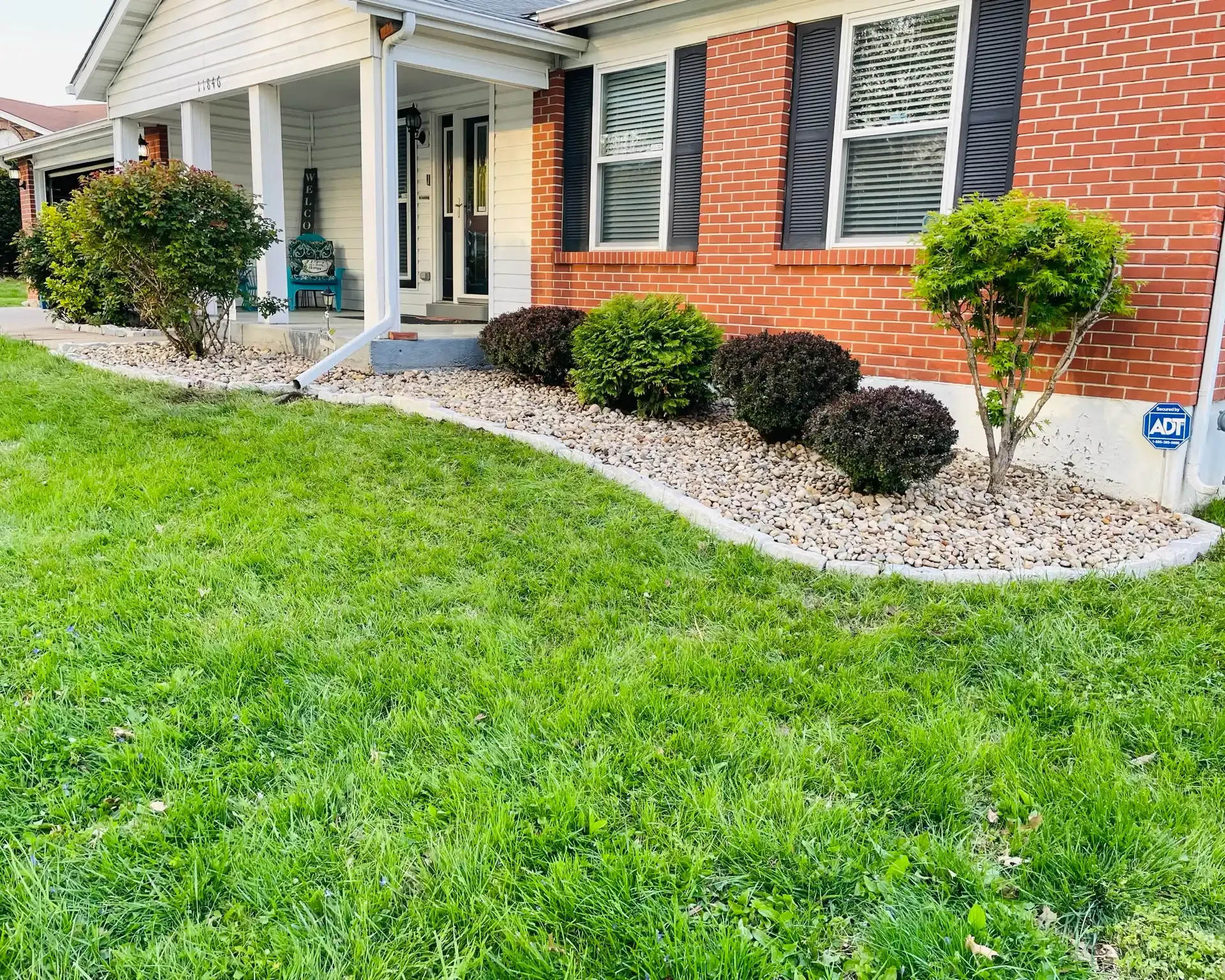 Leaf Removal  for Jackson Lawn Services LLC in Florissant, MO