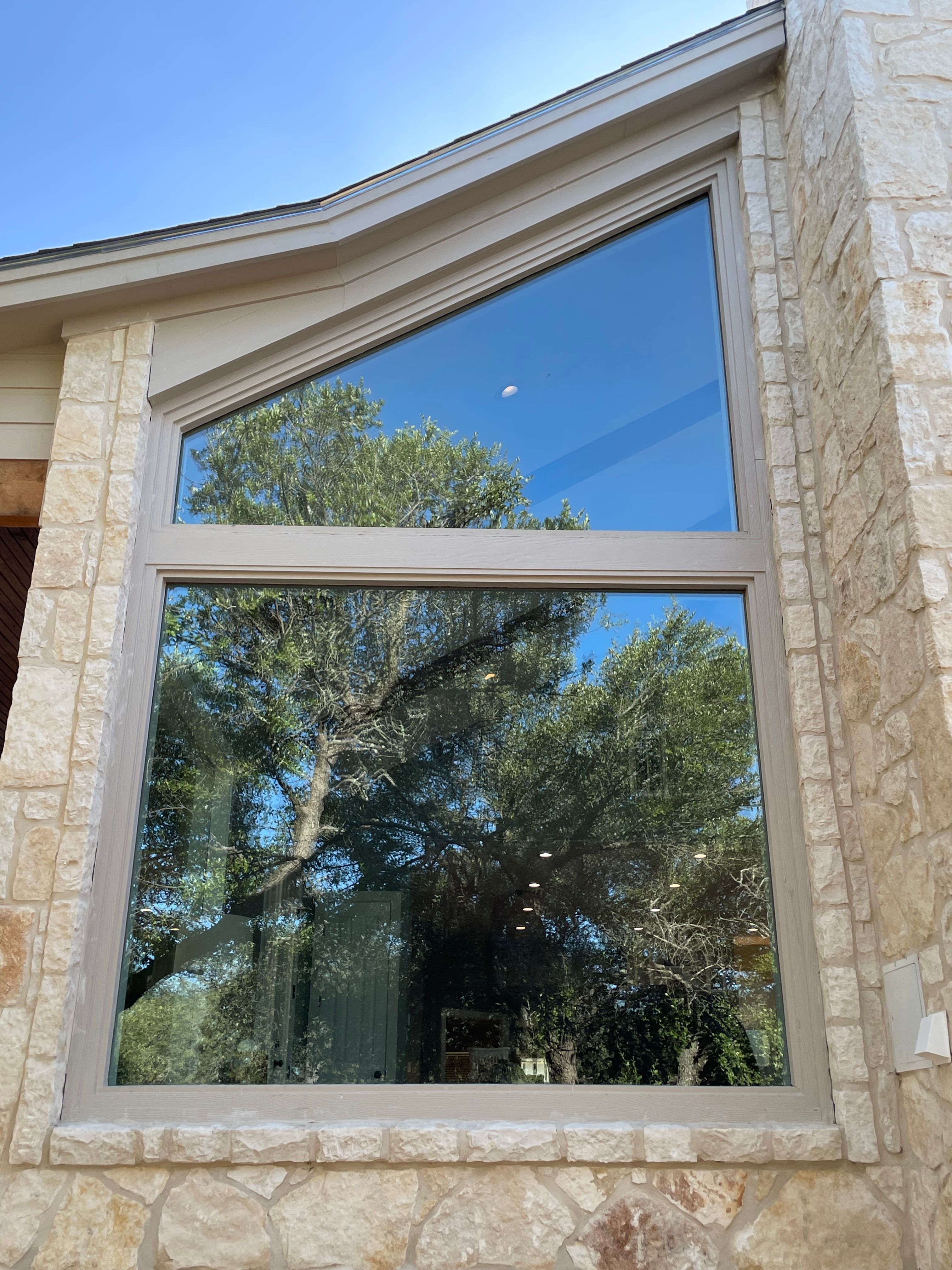 Residential Window Cleaning for Patriot Window Cleaning LLC in Canyon Lake, TX