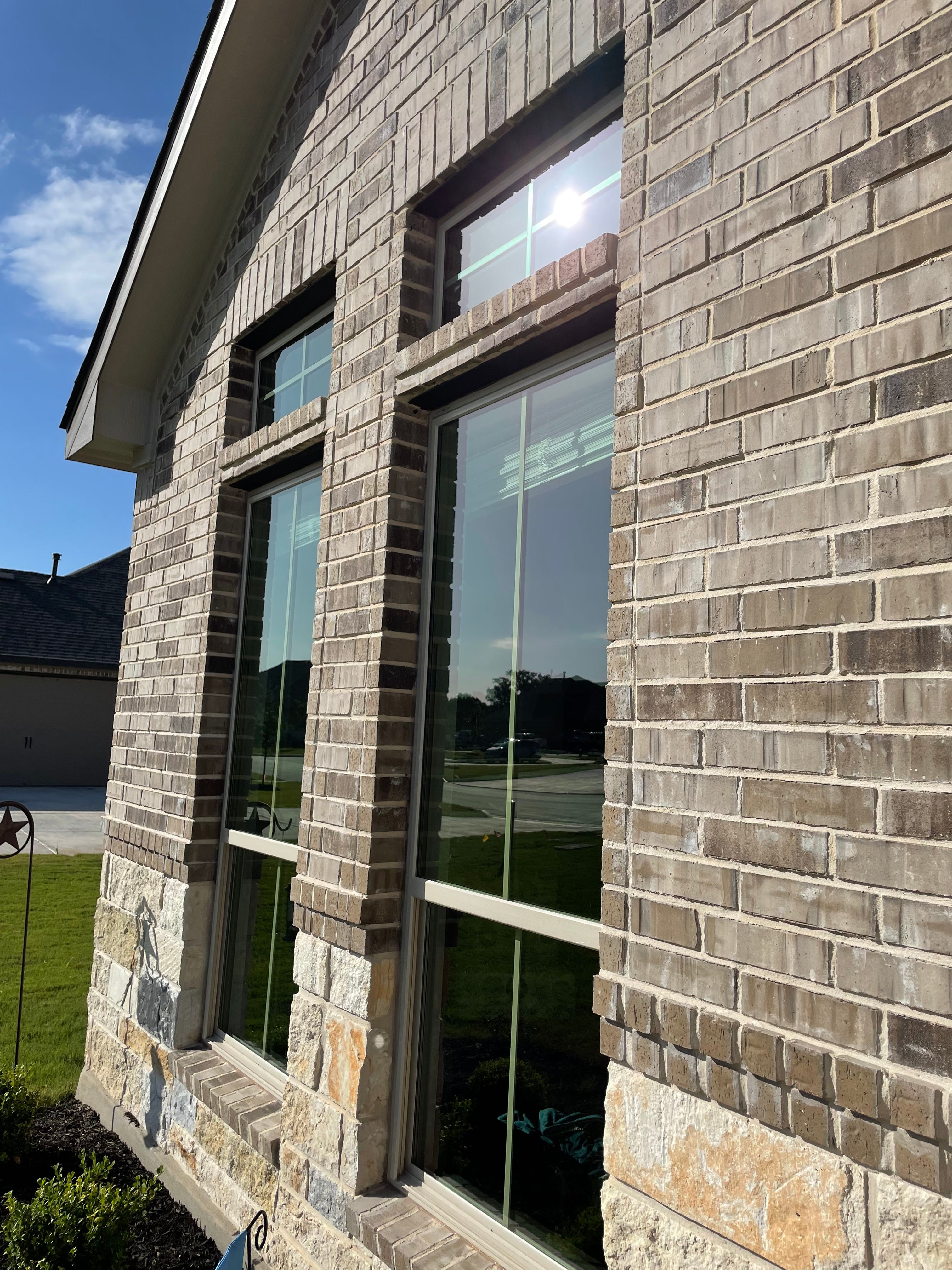 Residential Window Cleaning for Patriot Window Cleaning LLC in Canyon Lake, TX