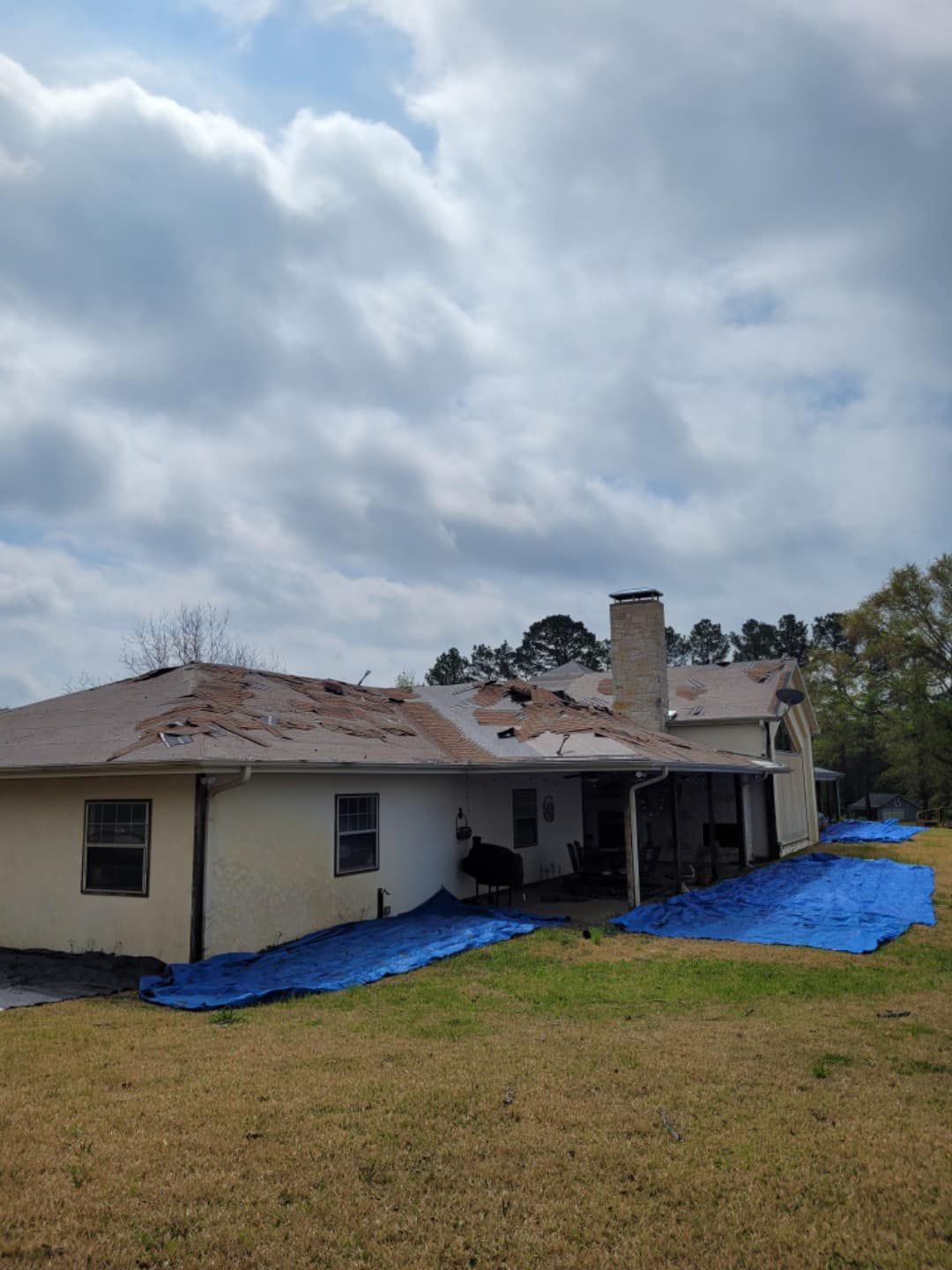 Roofing Installation for Luna's Roofing LLC in Longview, Texas