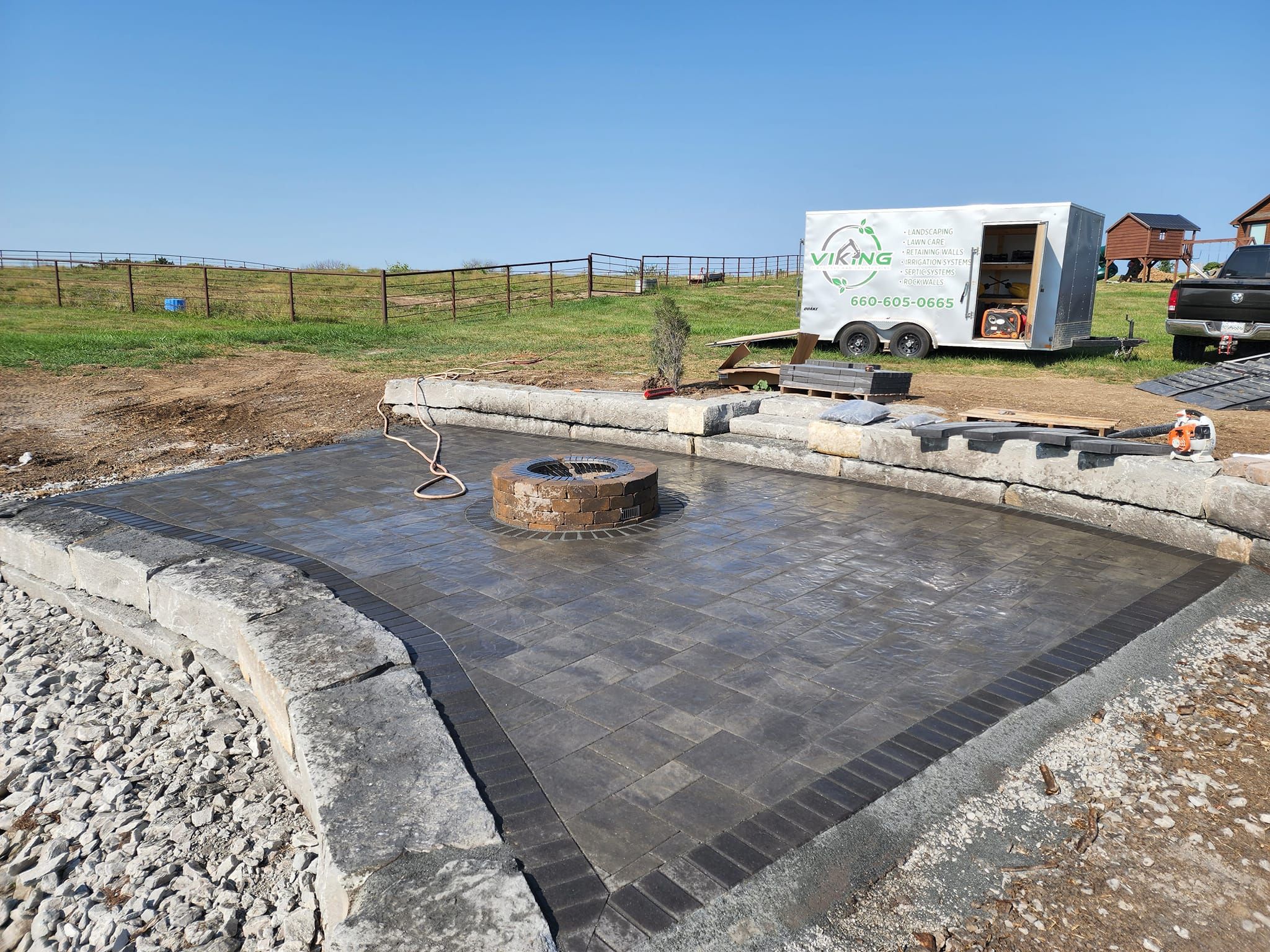 Fall and Spring Clean Up for Viking Dirtworks and Landscaping in Gallatin, MO
