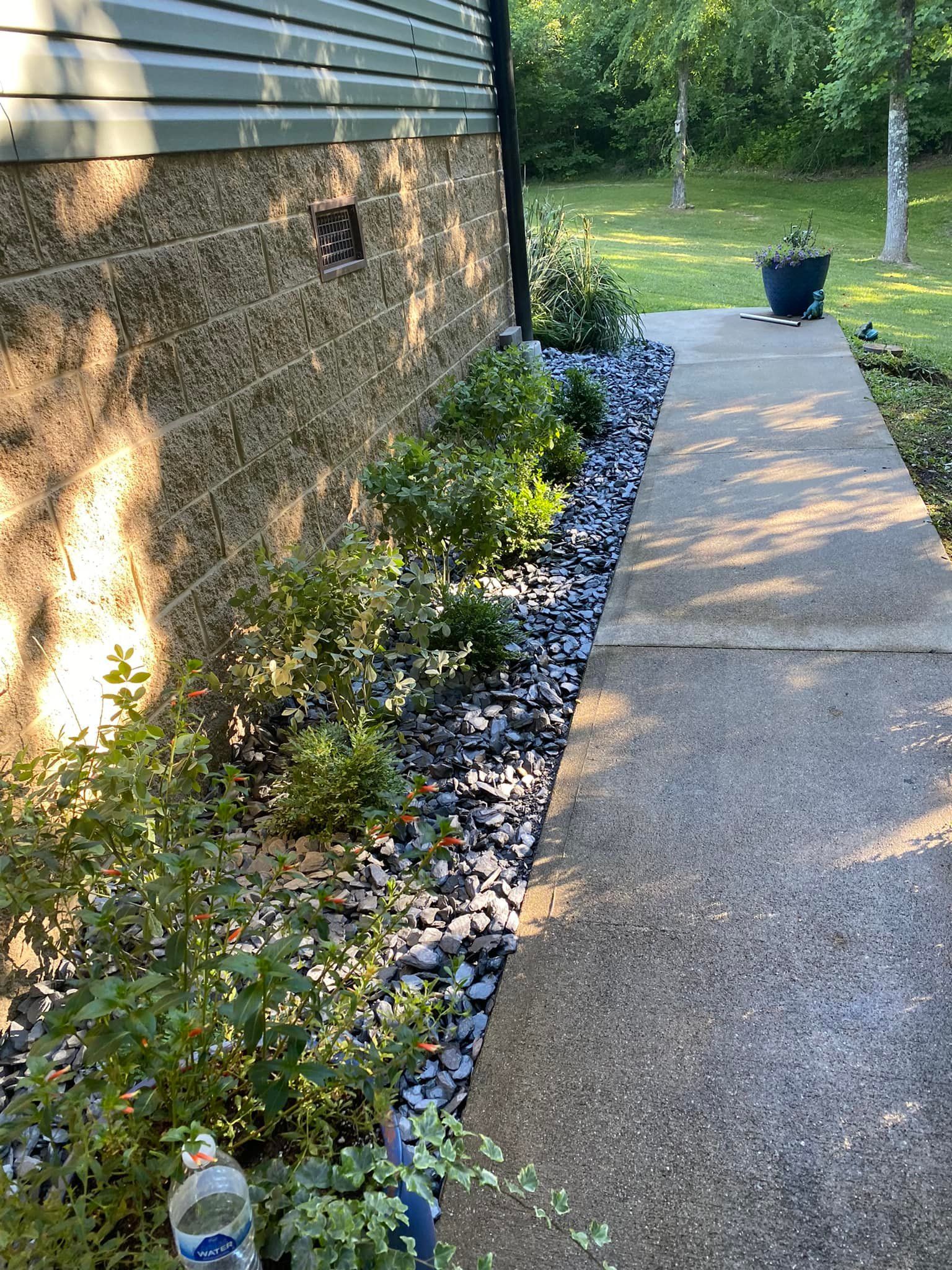 All Photos for Dust Till Dawn Lawn in London, Kentucky
