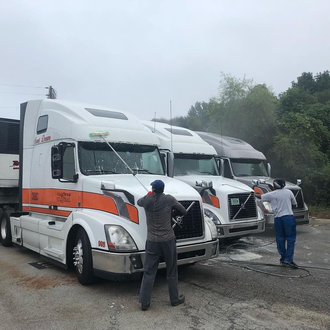 Fleet Washing for Soto's Wash Crew in Atlanta, GA