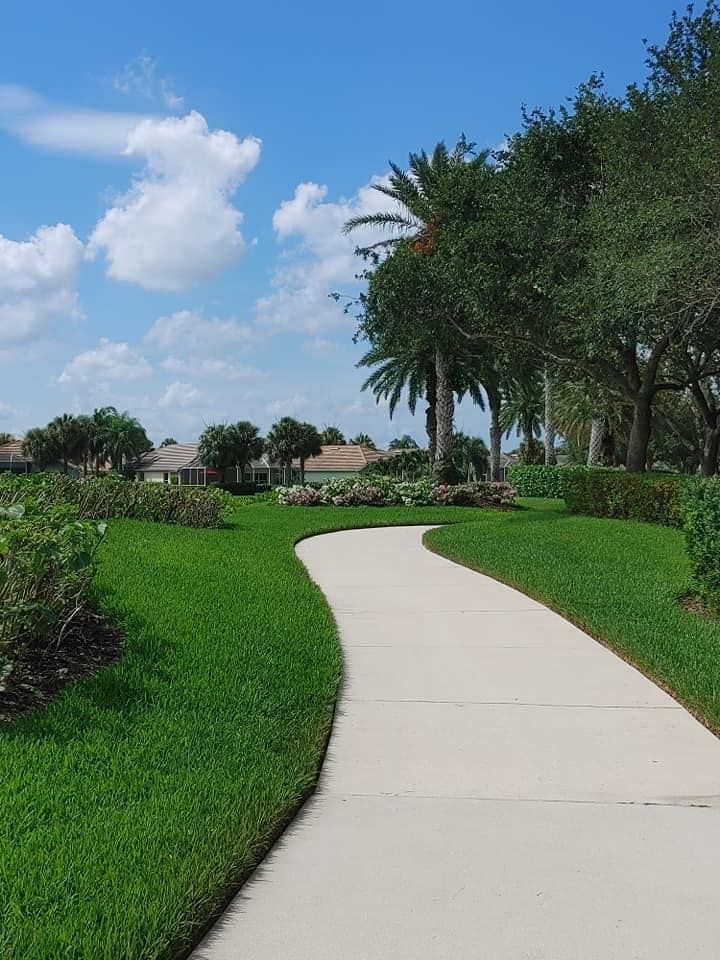 Our team of exterior cleaning professionals specialize in large scale HOA and commercial projects. We are highly trained, experienced and equipped to take on any project that comes our way.  Contact us today to learn more! for Brightside Exterior Cleaning in Cape Coral, FL